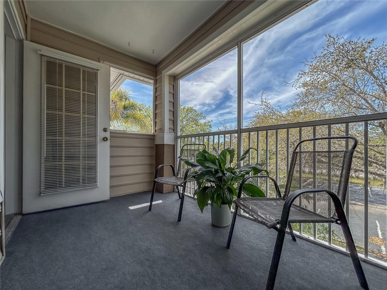 8923 MANOR LOOP #204