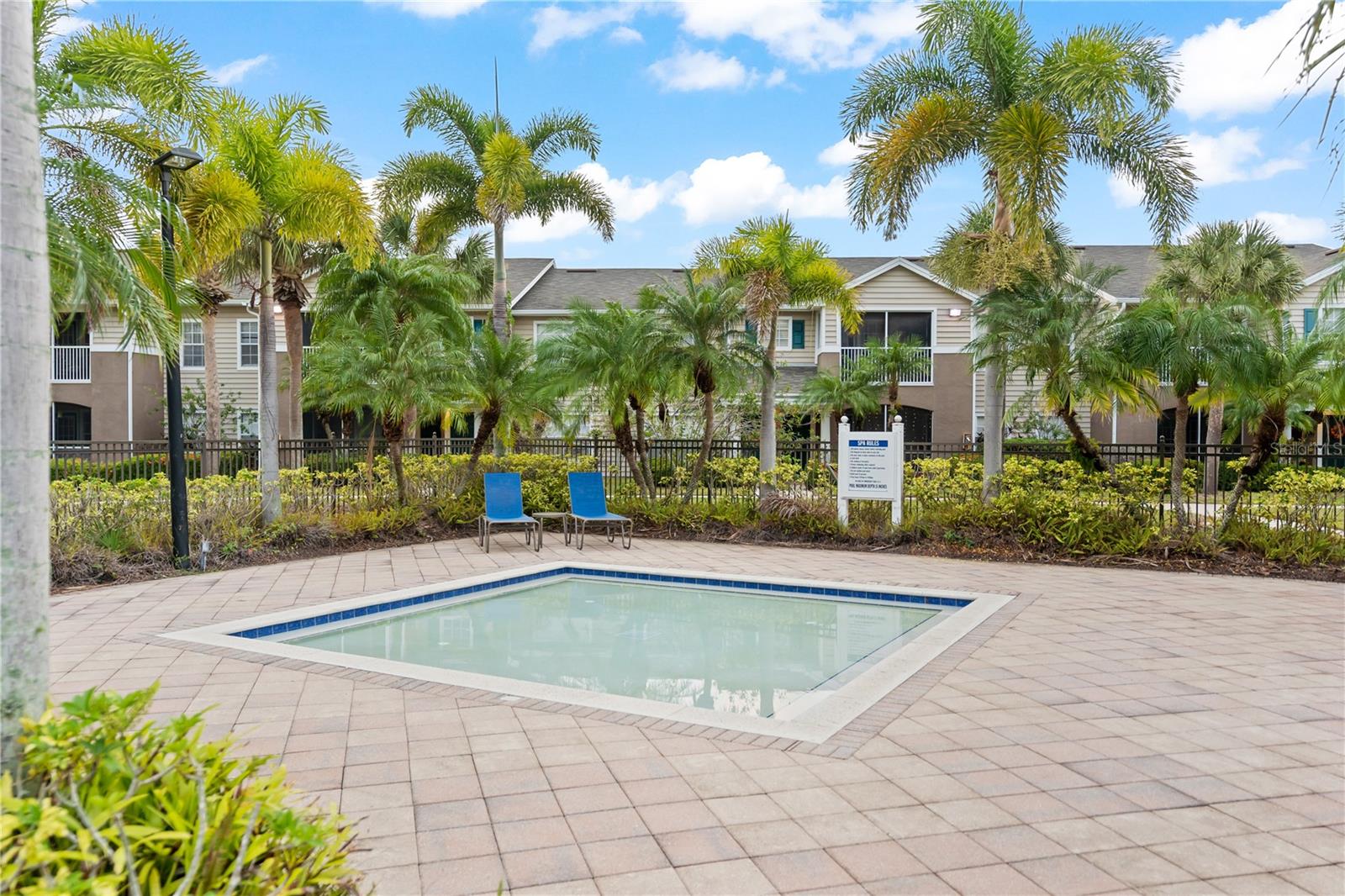 8923 MANOR LOOP #204