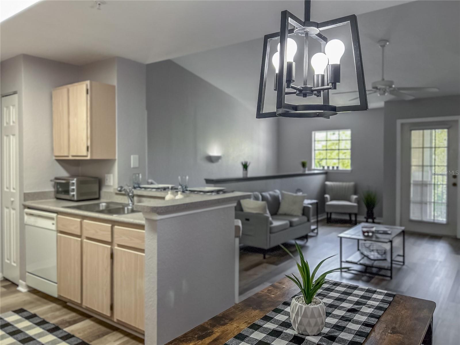 8923 MANOR LOOP #204