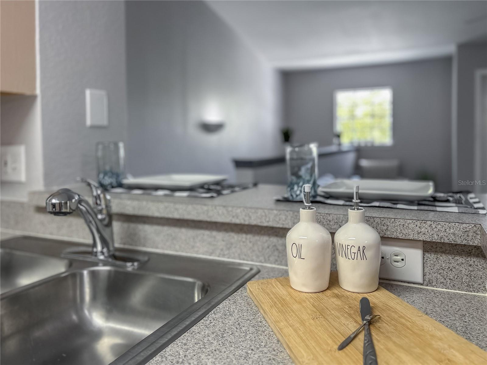 8923 MANOR LOOP #204