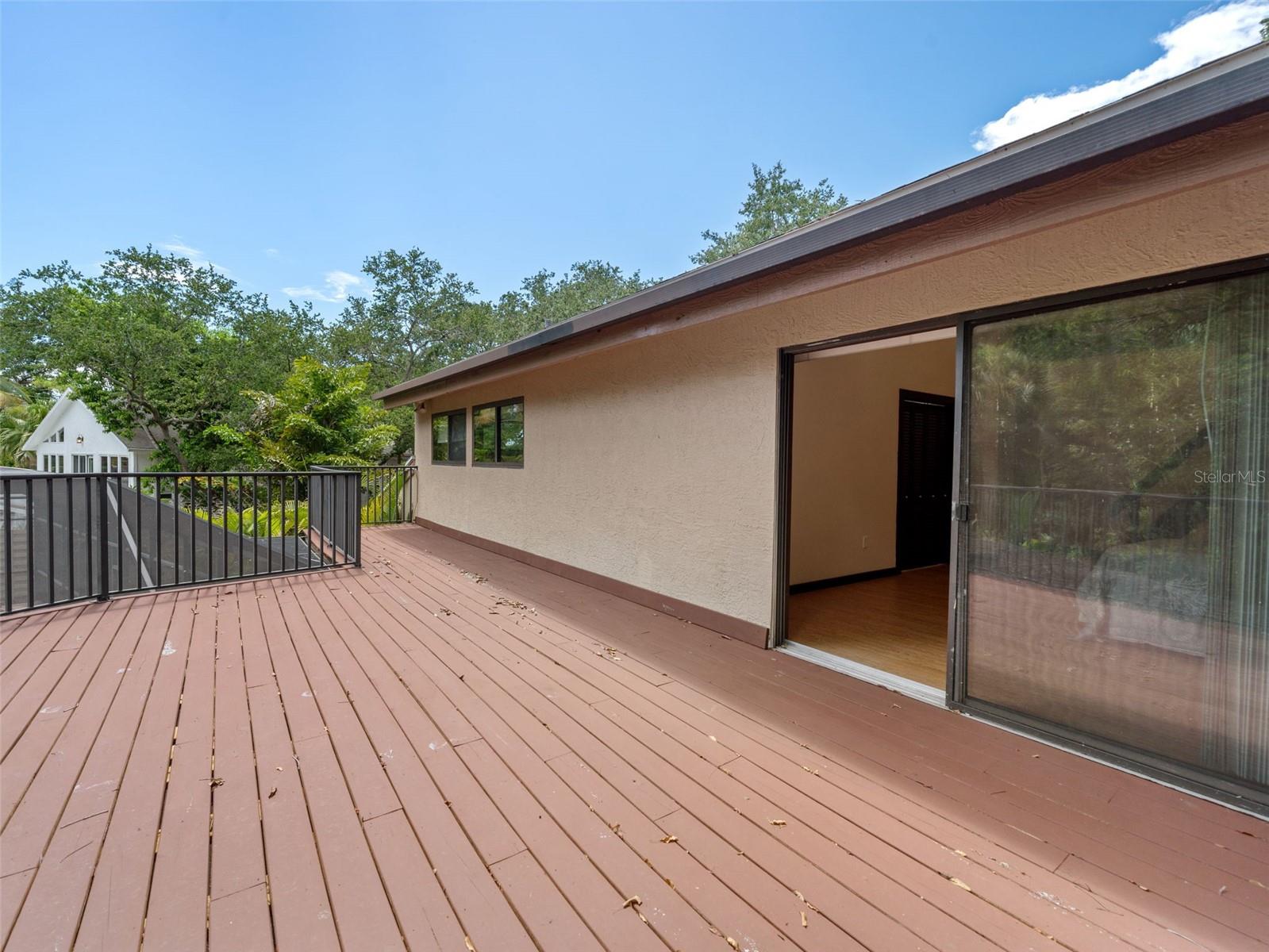 1310 ROBERTS BAY LN