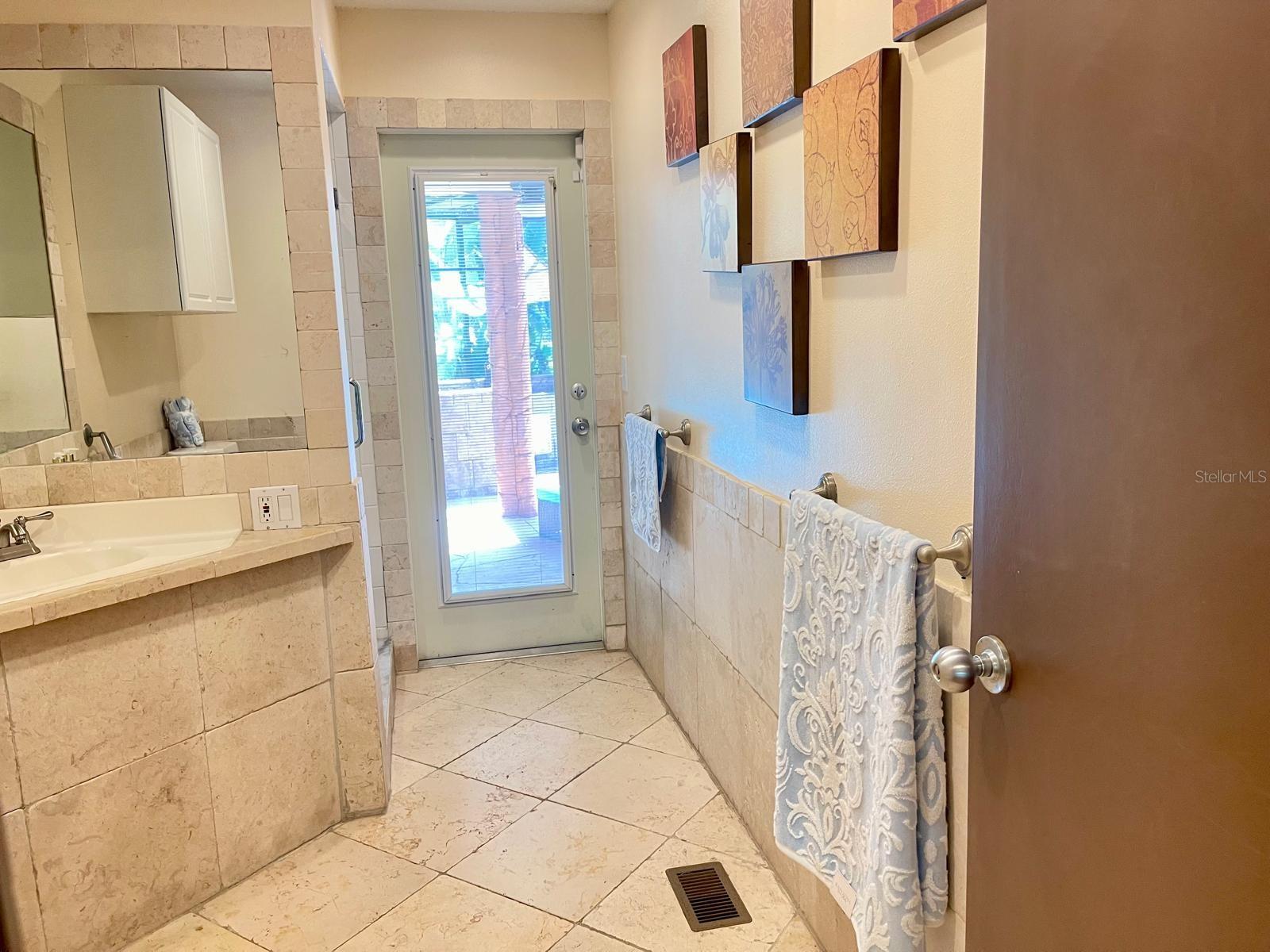 1310 ROBERTS BAY LN