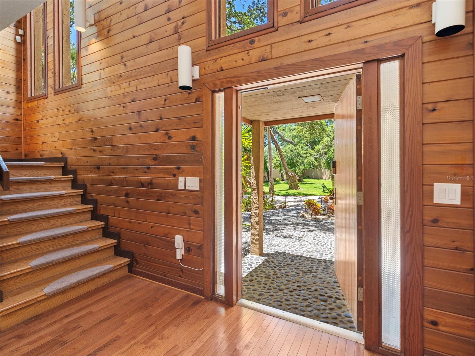 1310 ROBERTS BAY LN