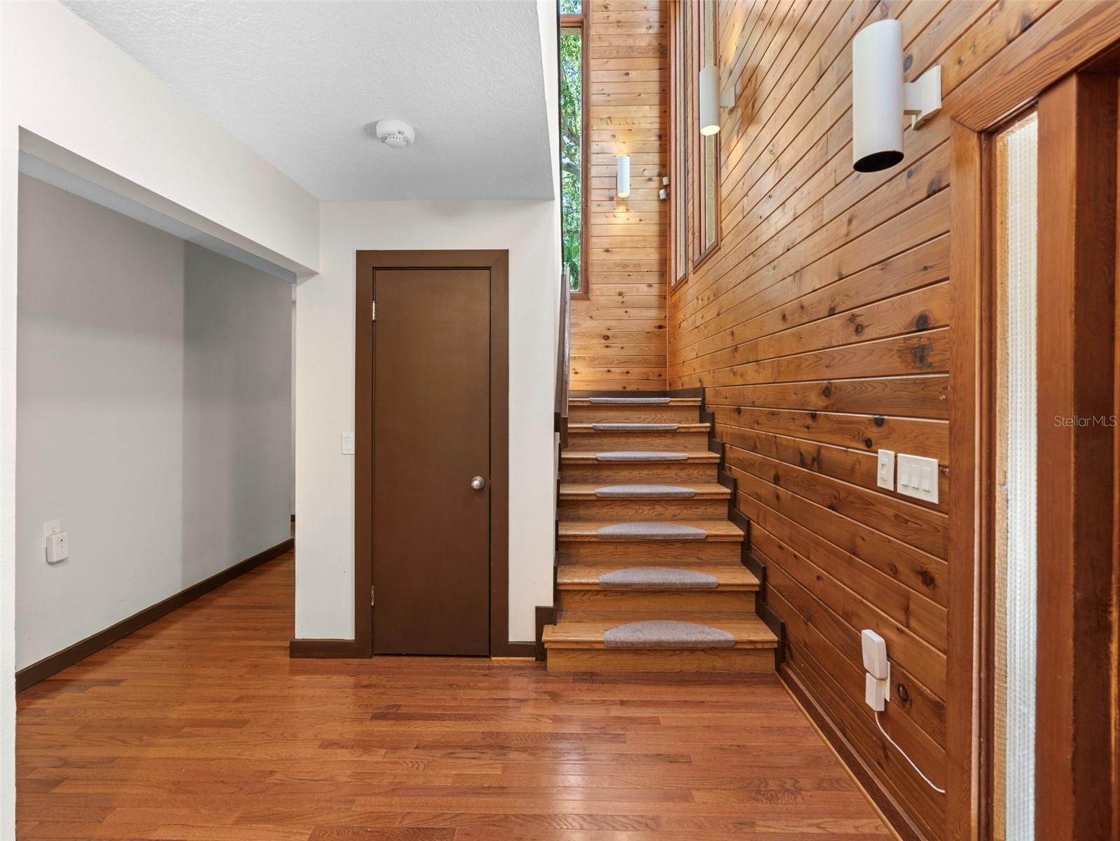 1310 ROBERTS BAY LN