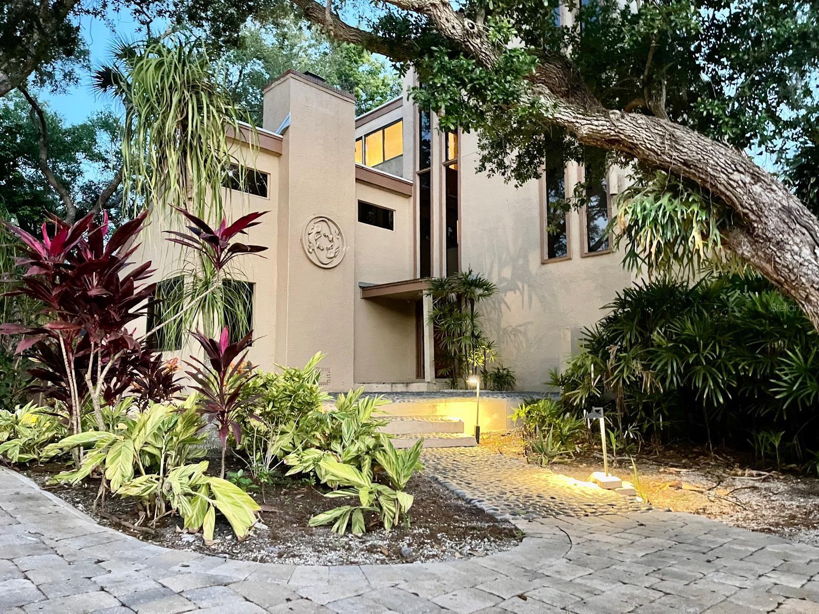 1310 ROBERTS BAY LN
