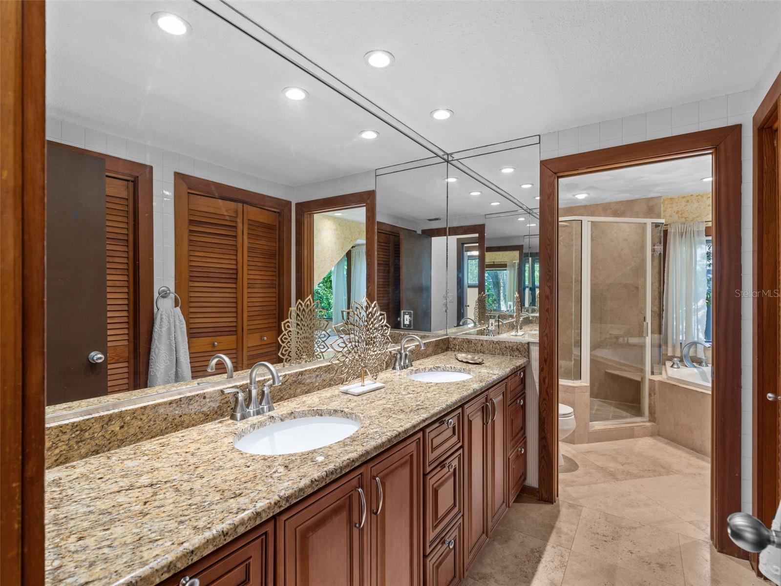 1310 ROBERTS BAY LN