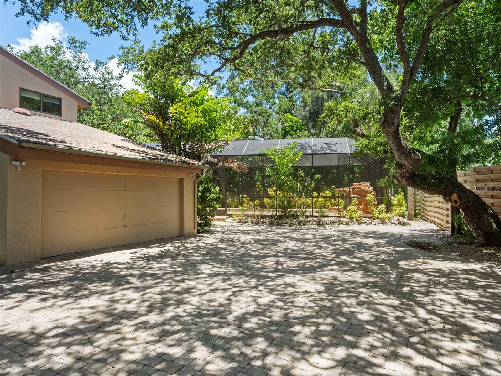 1310 ROBERTS BAY LN