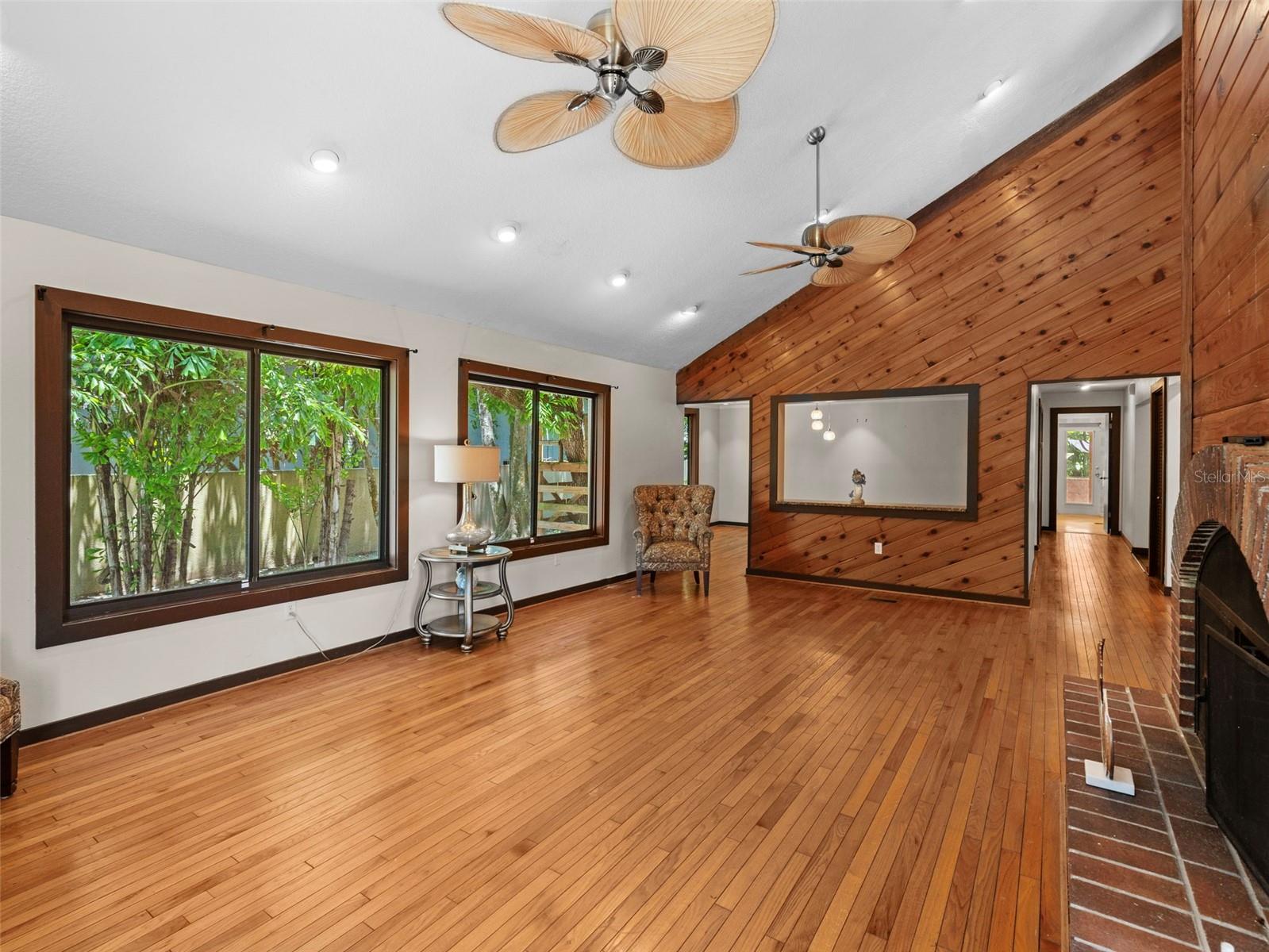 1310 ROBERTS BAY LN