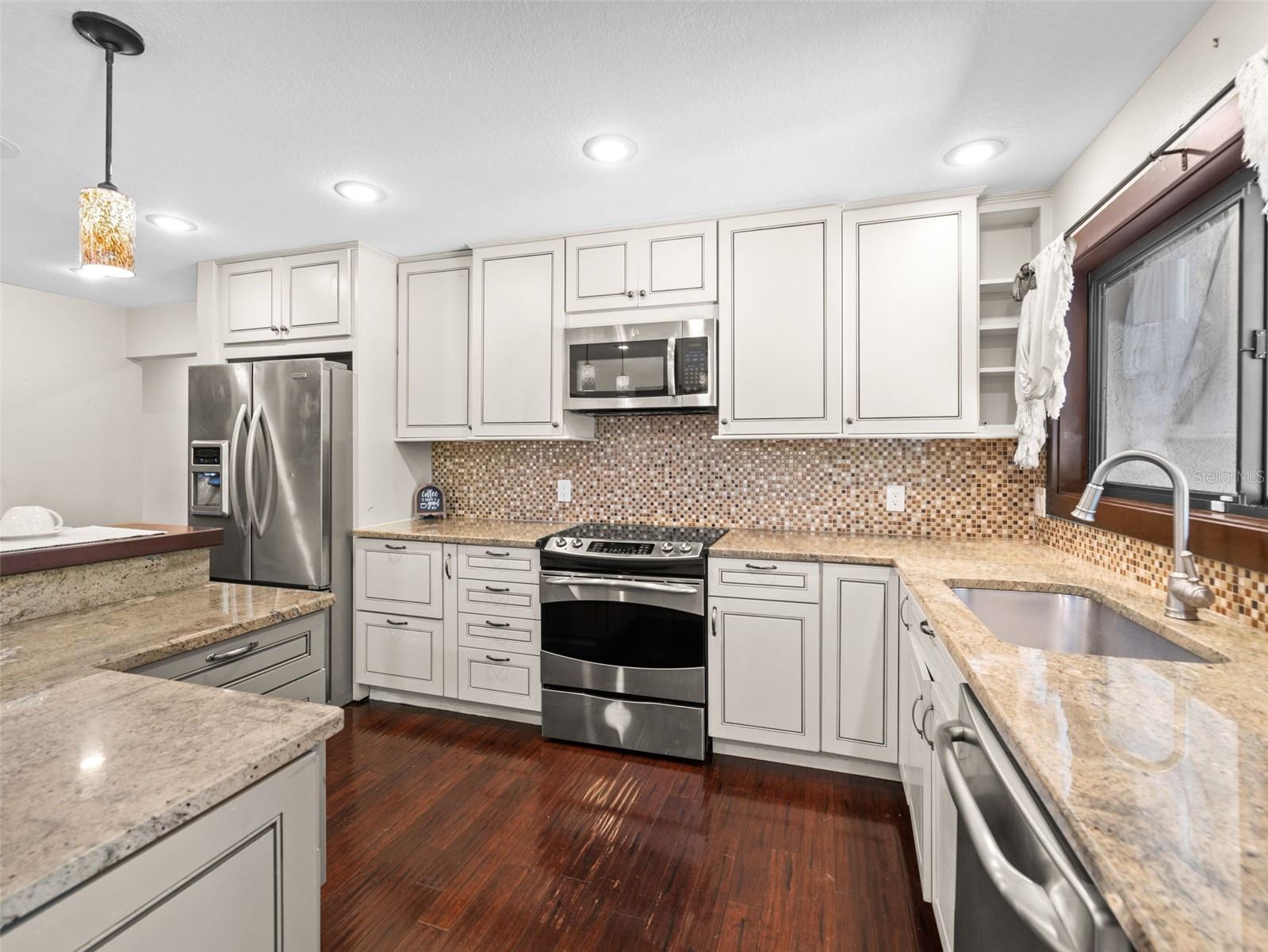 1310 ROBERTS BAY LN