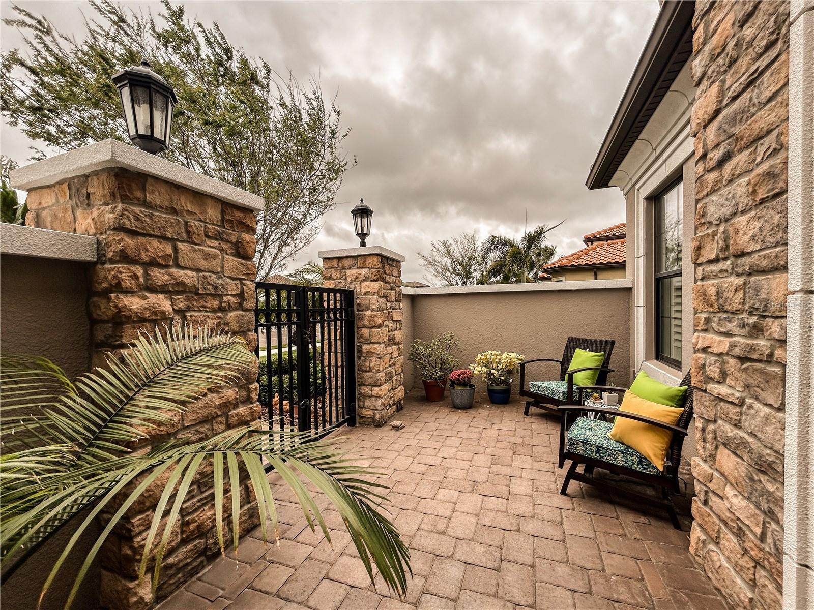 10603 INGLENOOK TER