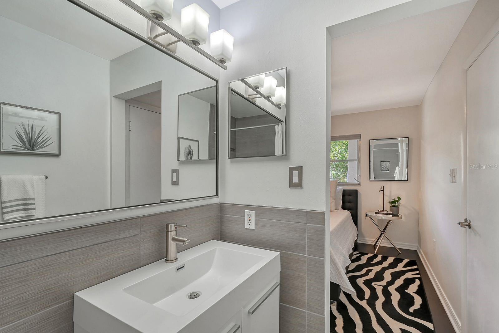 3711 ALMERIA AVE #4N