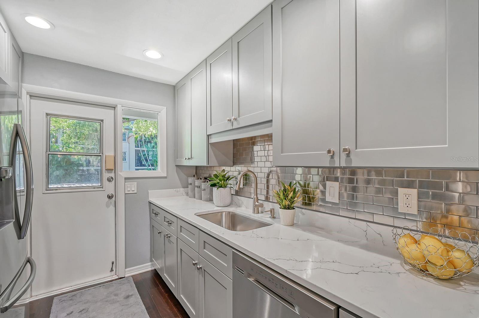 3711 ALMERIA AVE #4N