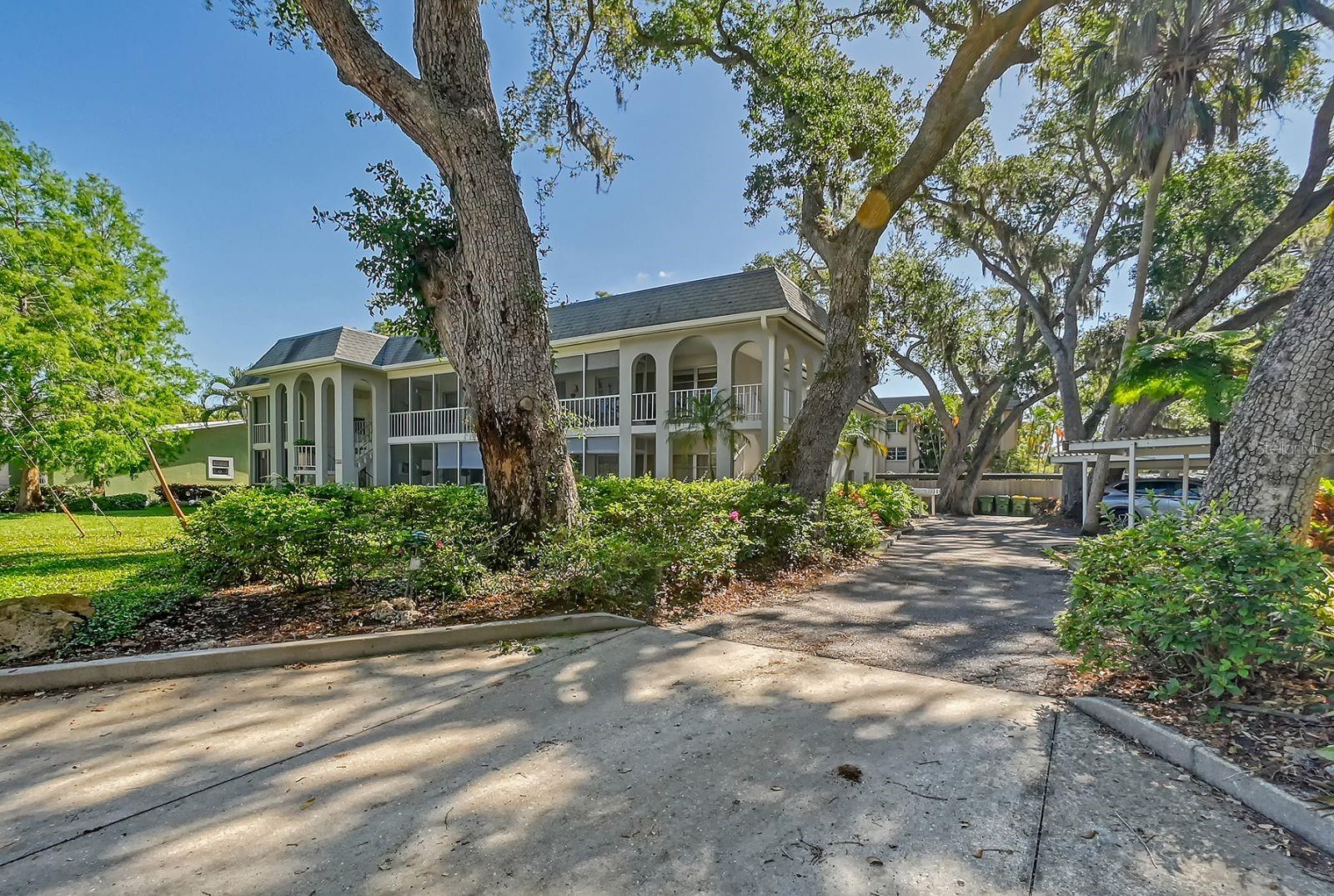 3711 ALMERIA AVE #4N