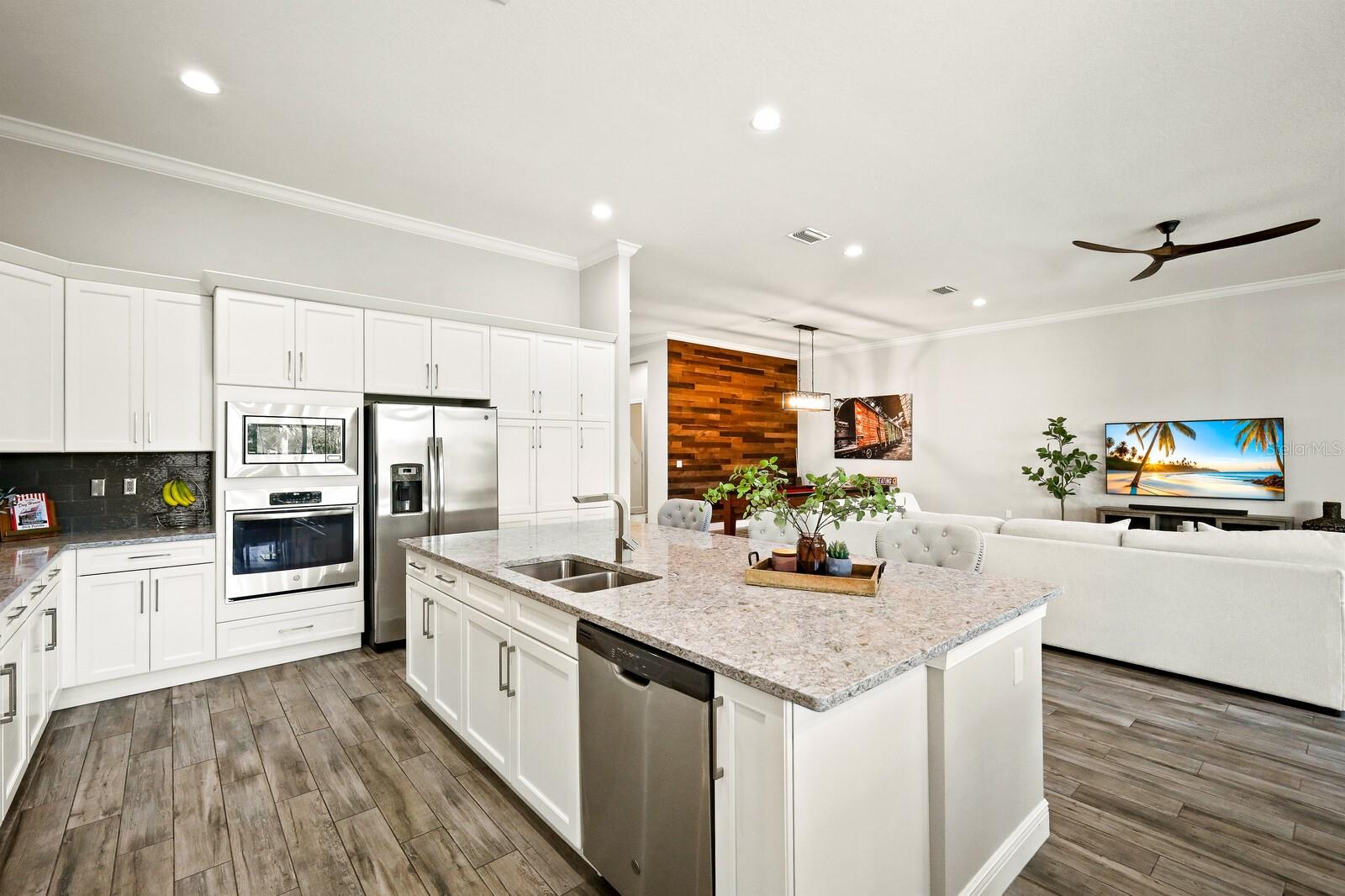 9025 BERNINI PL