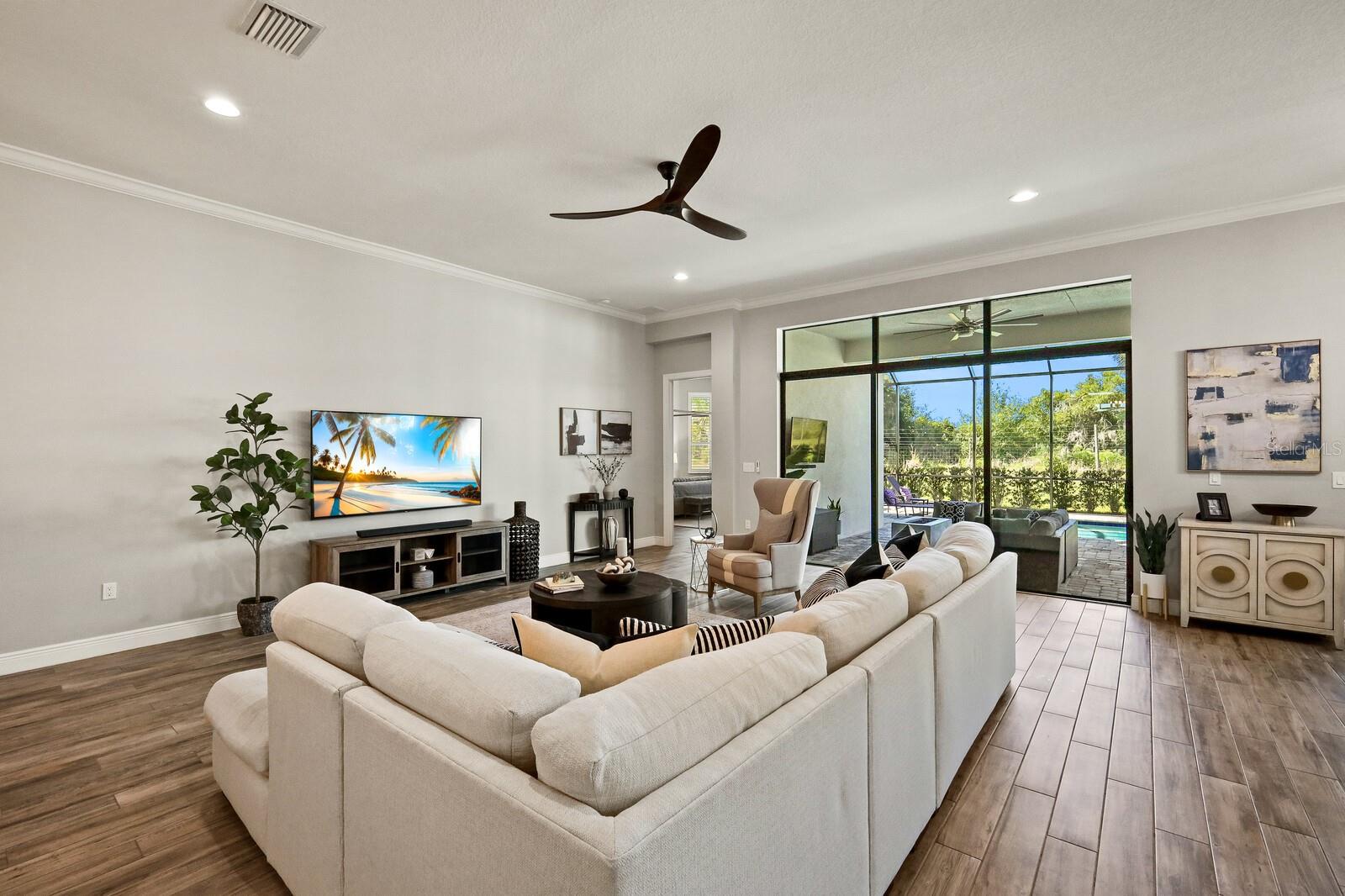 9025 BERNINI PL