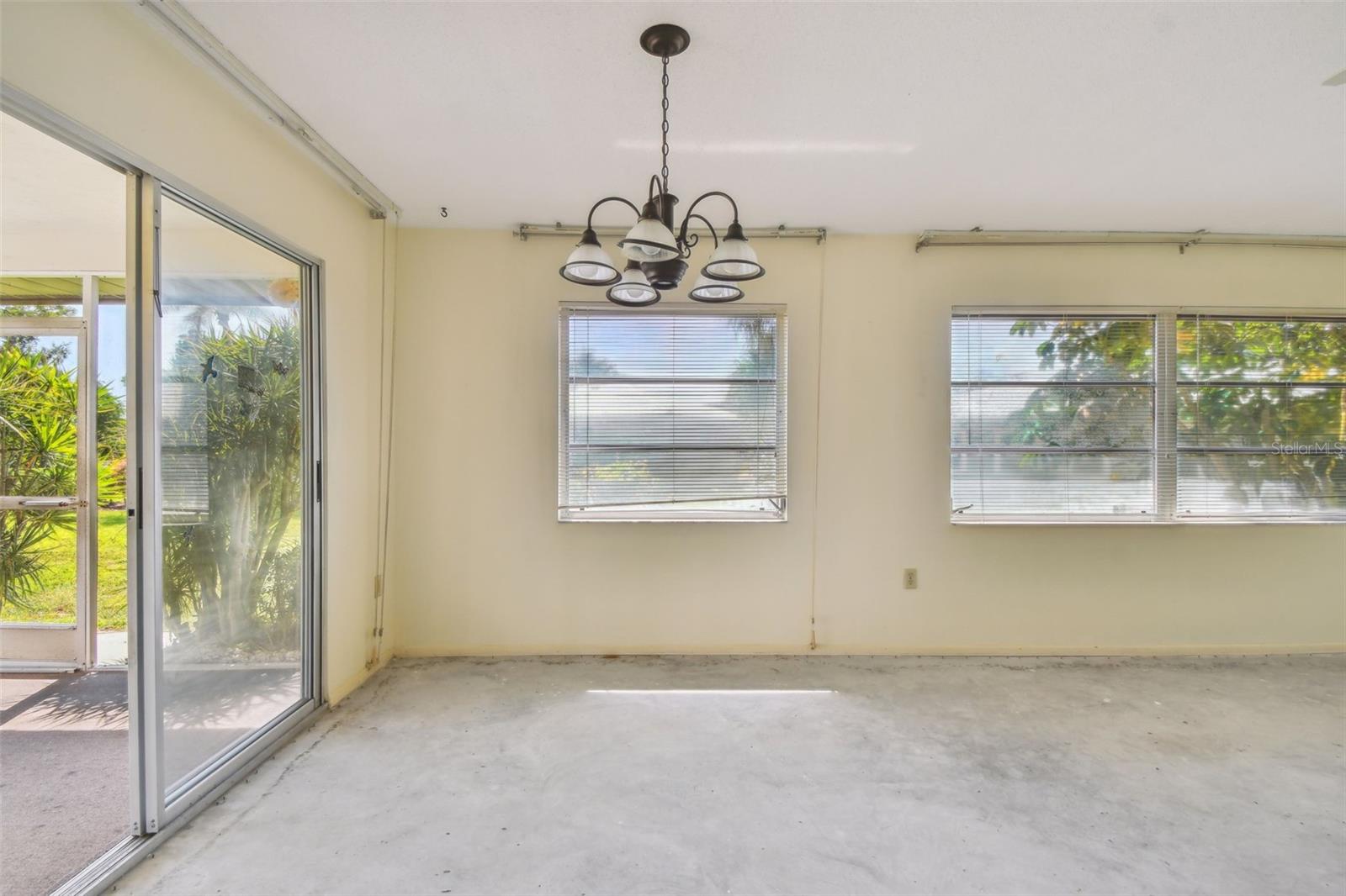 536 MIRO CIR #536