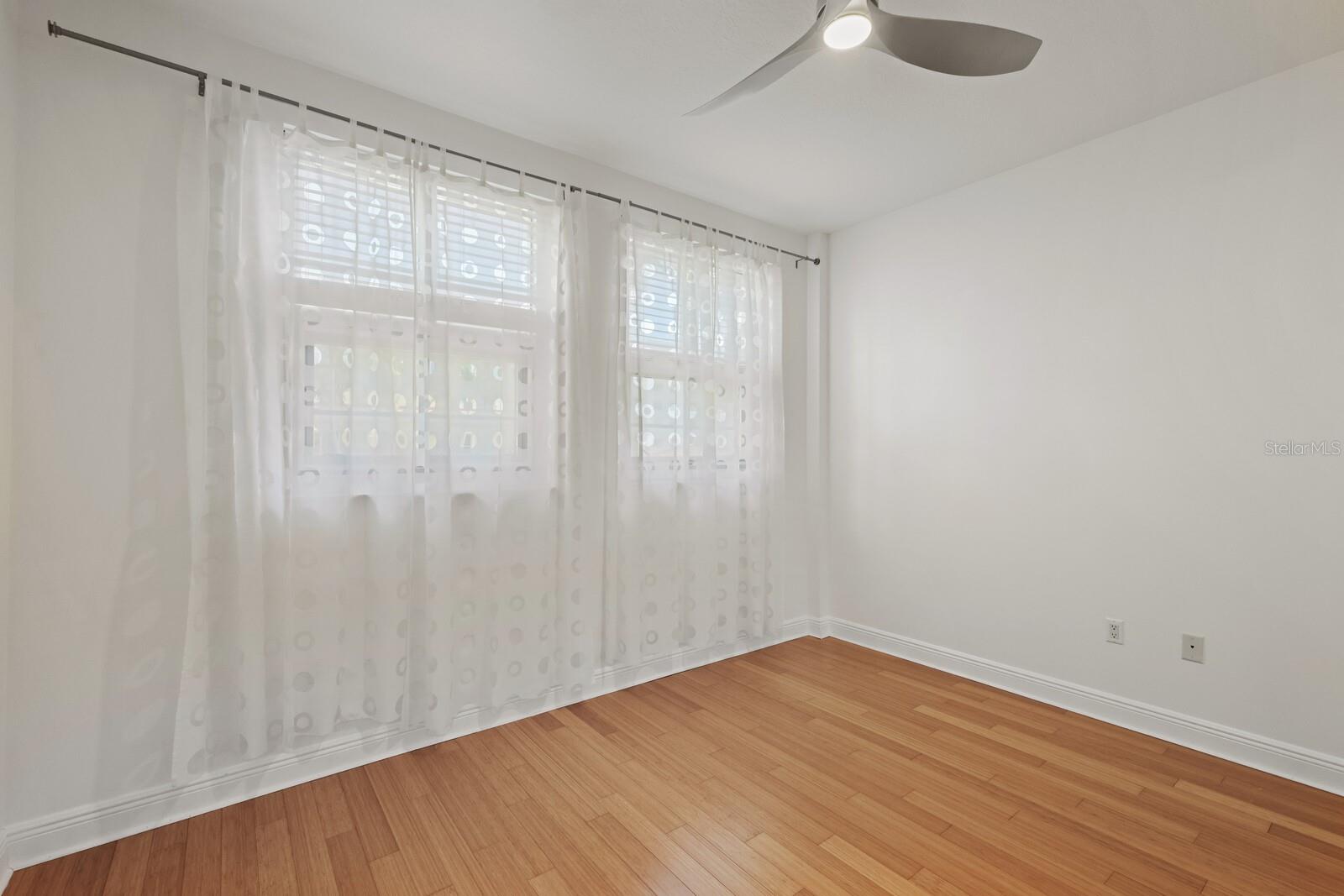 100 CENTRAL AVE #D507