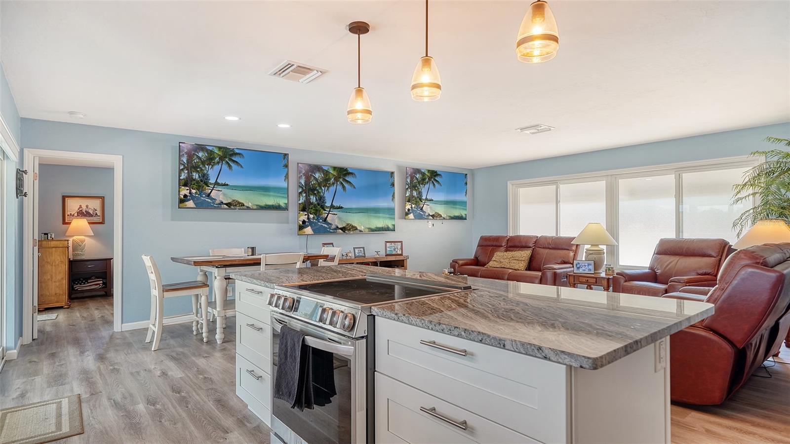 501-505-499 S TAMIAMI TRL S