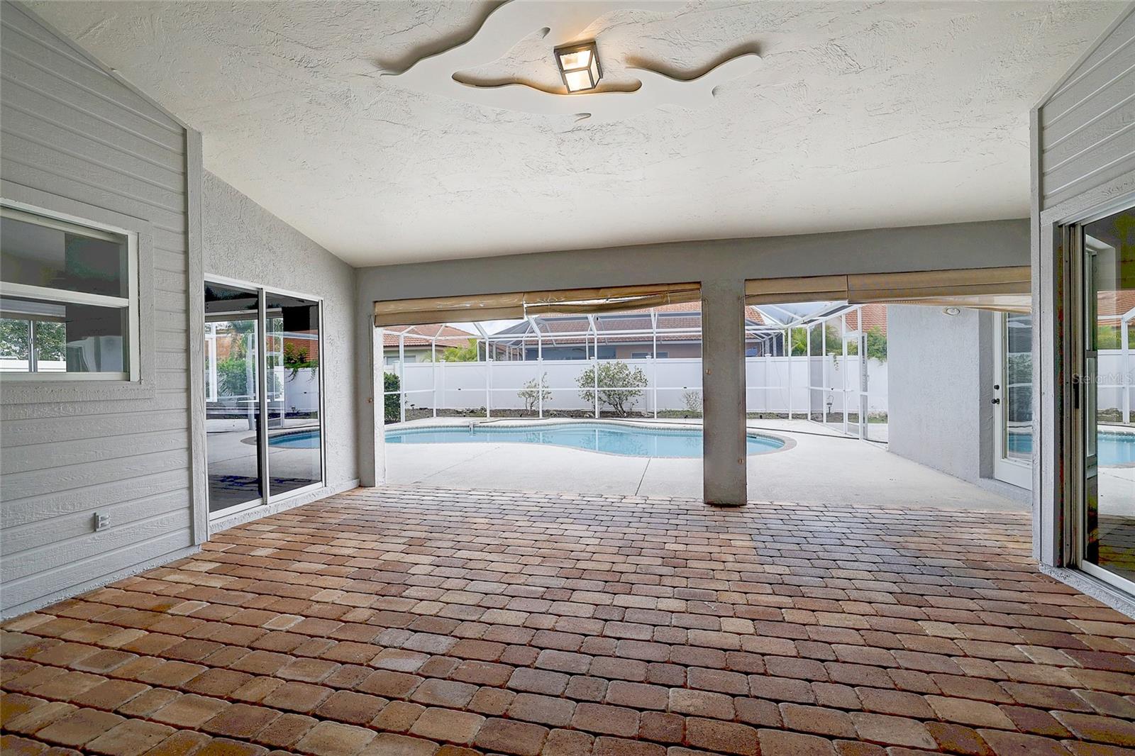 4589 DOVER STREET CIR E