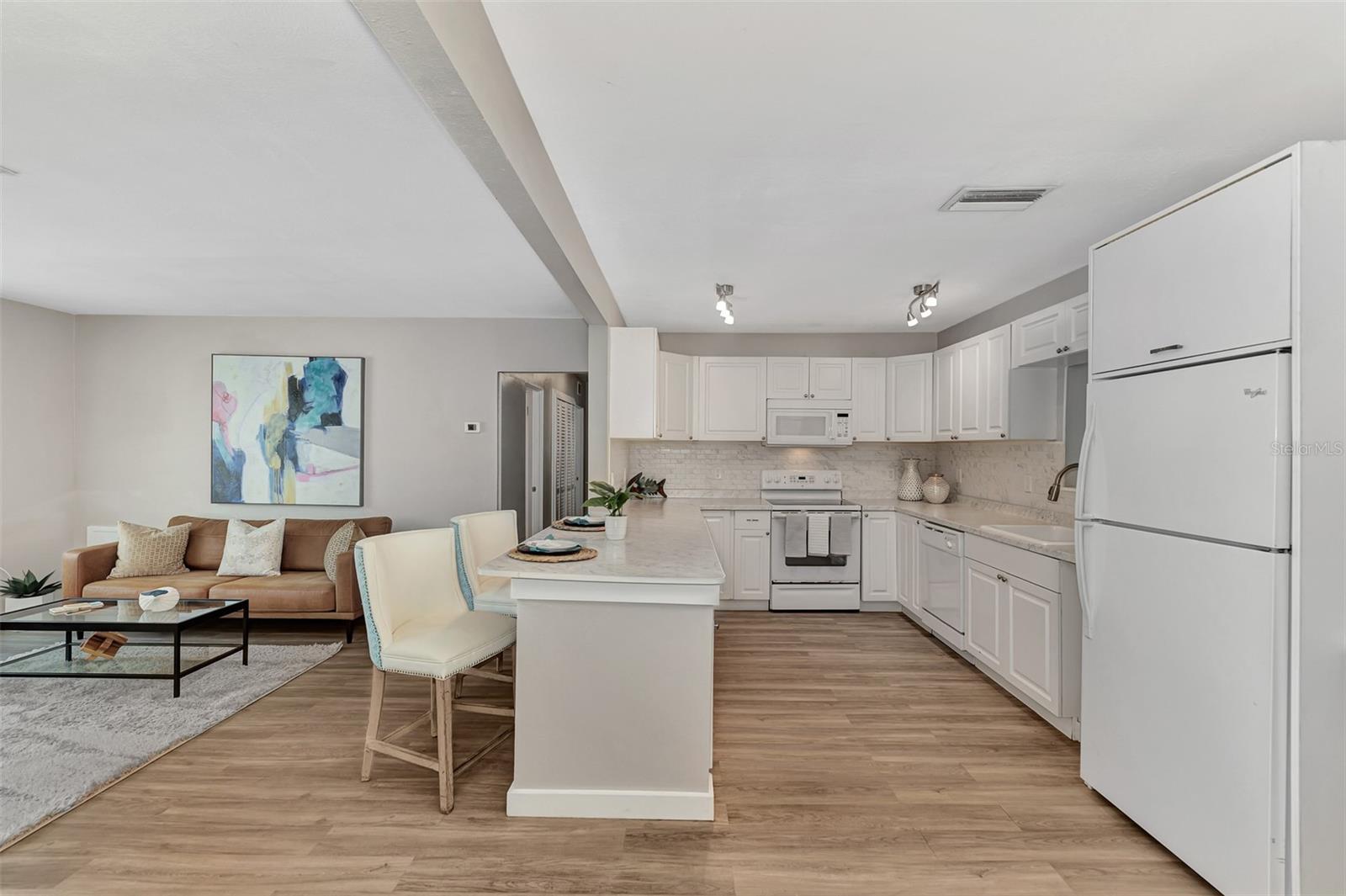 2674 NOVUS PL