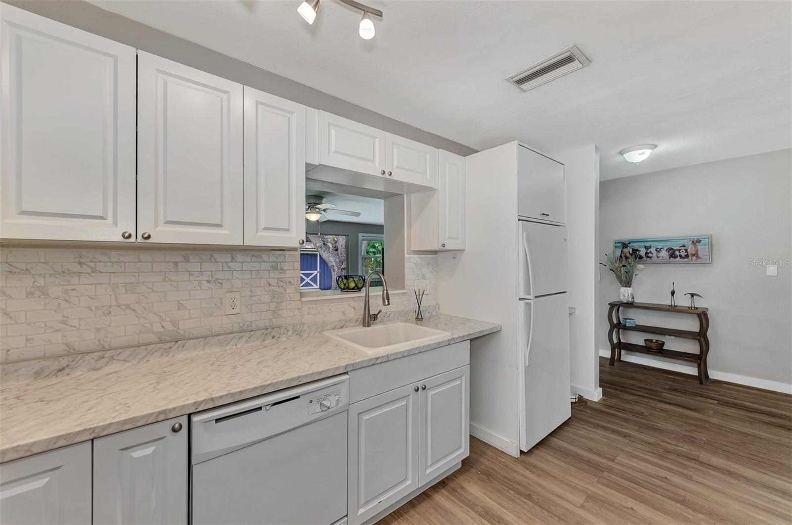 2674 NOVUS PL