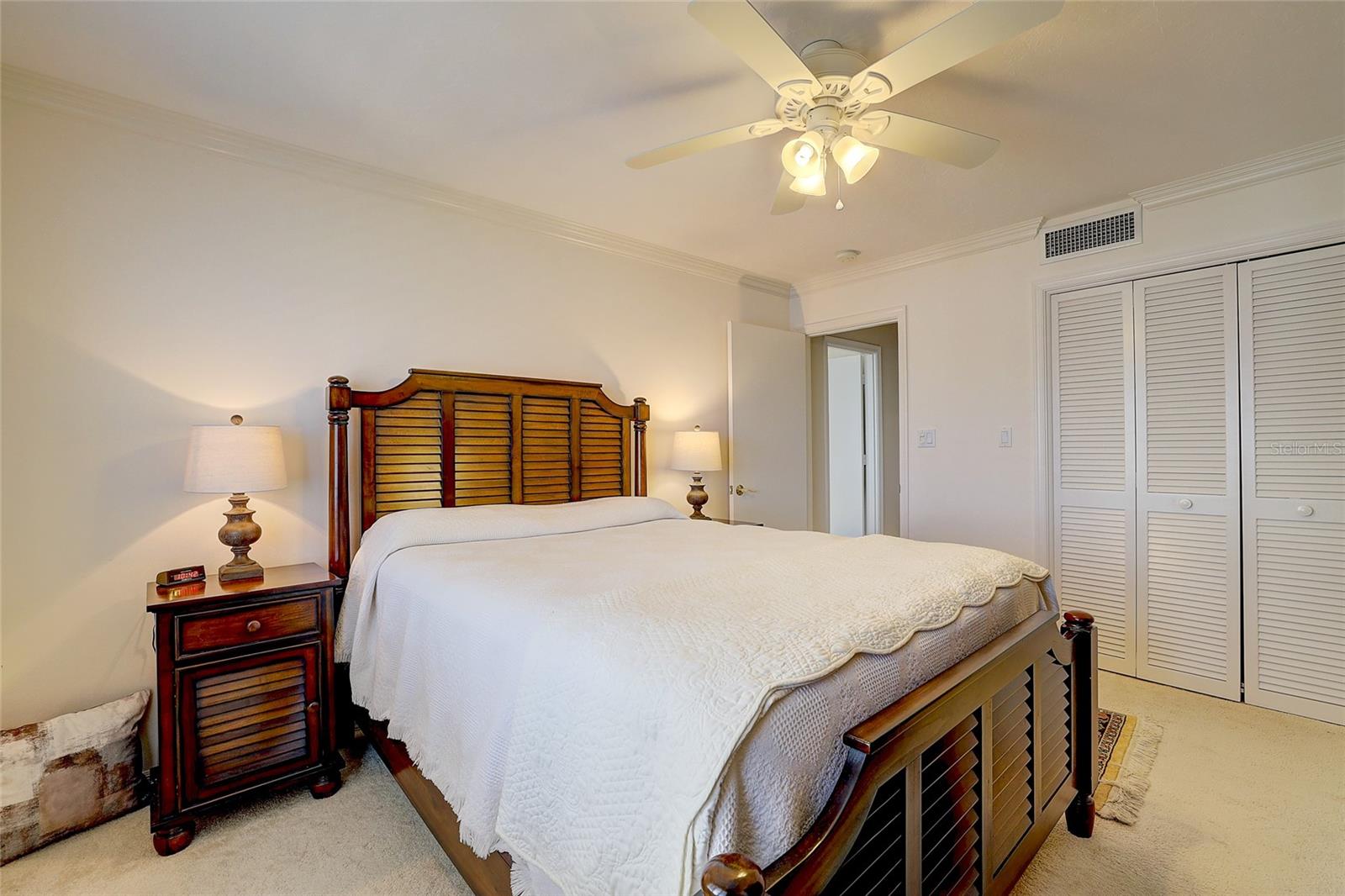 350 GOLDEN GATE PT #43