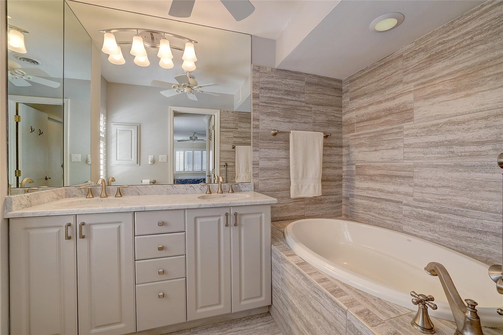 350 GOLDEN GATE PT #43