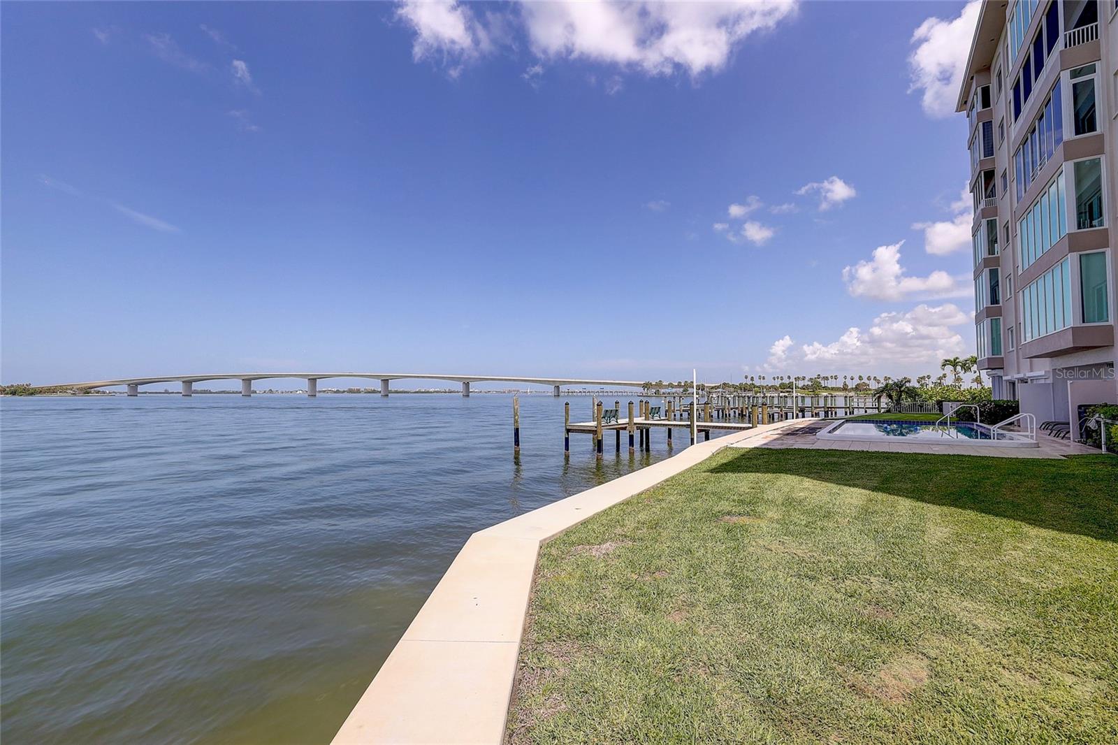 350 GOLDEN GATE PT #43