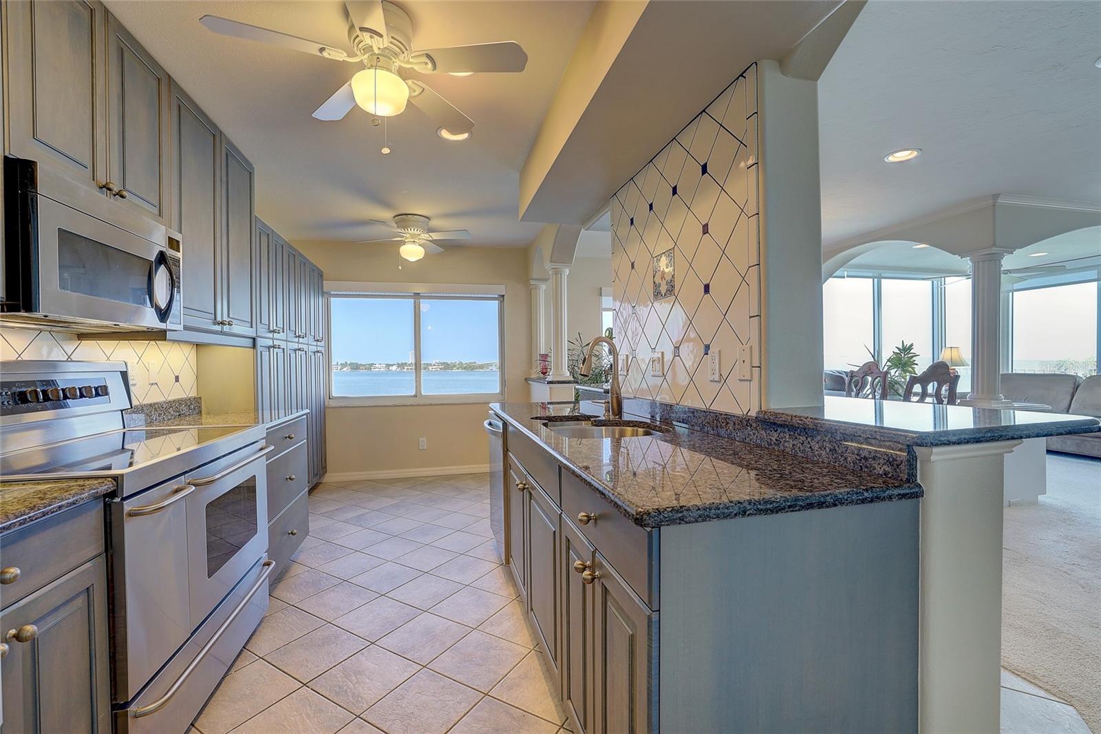 350 GOLDEN GATE PT #43