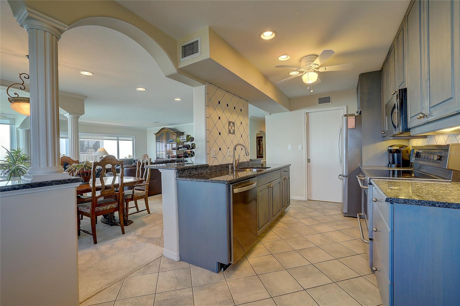 350 GOLDEN GATE PT #43