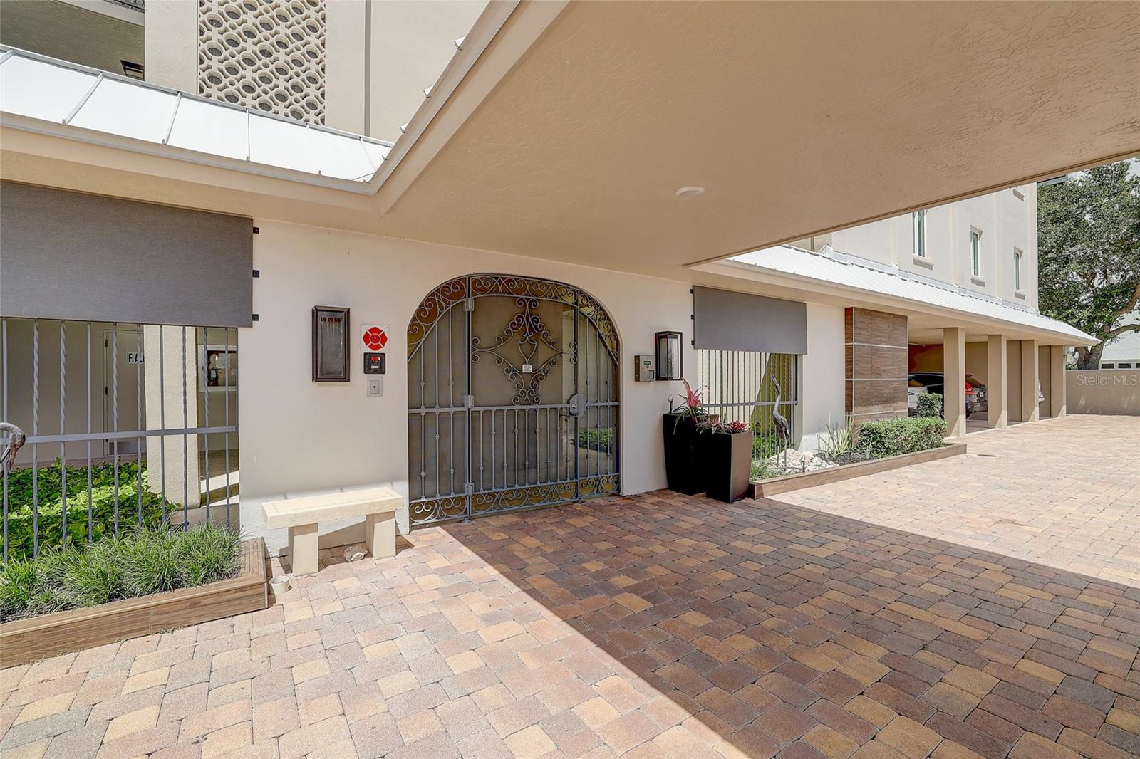 350 GOLDEN GATE PT #43