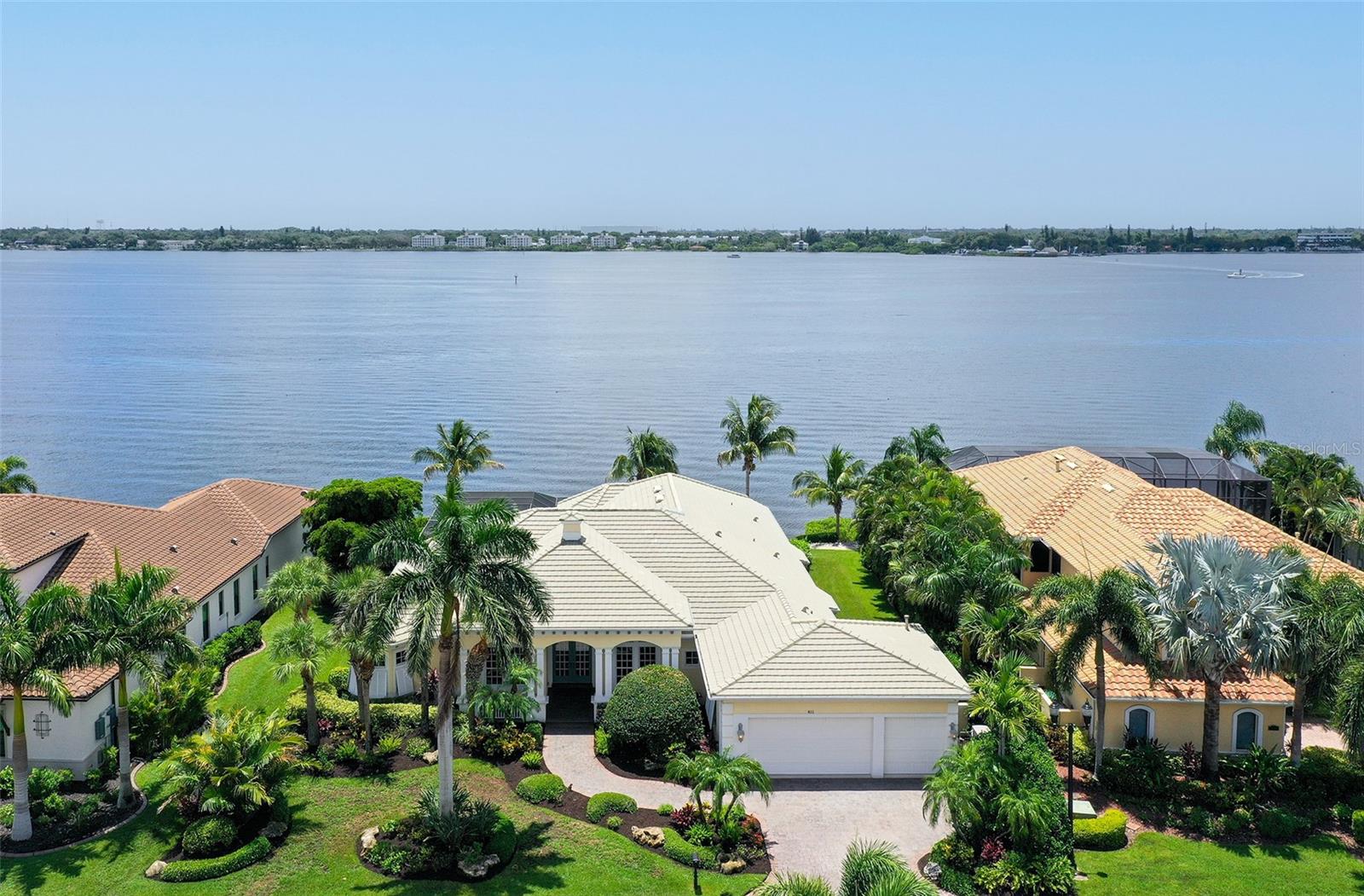 811 RIVIERA DUNES WAY