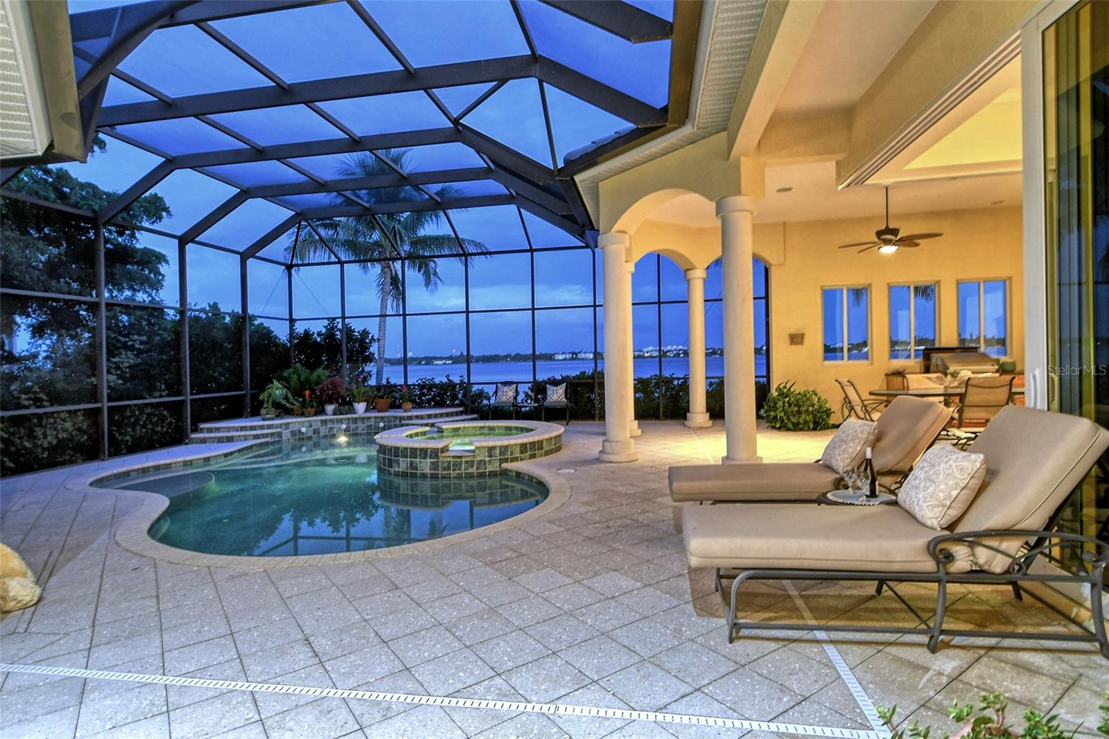 811 RIVIERA DUNES WAY