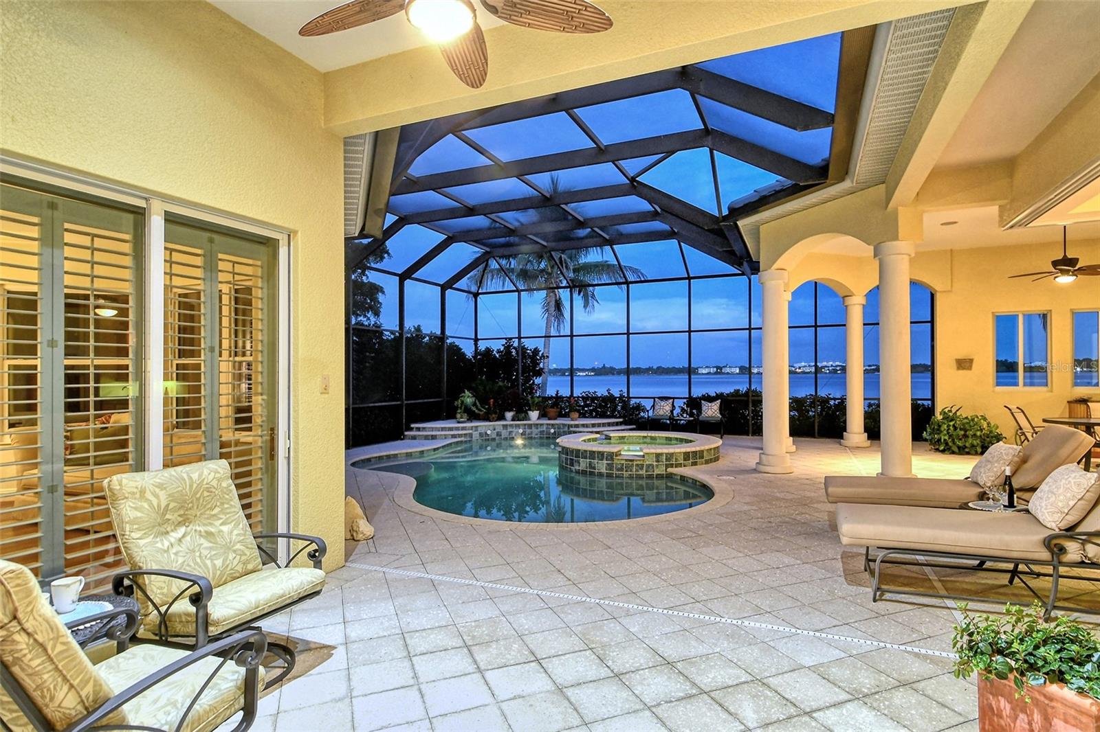 811 RIVIERA DUNES WAY