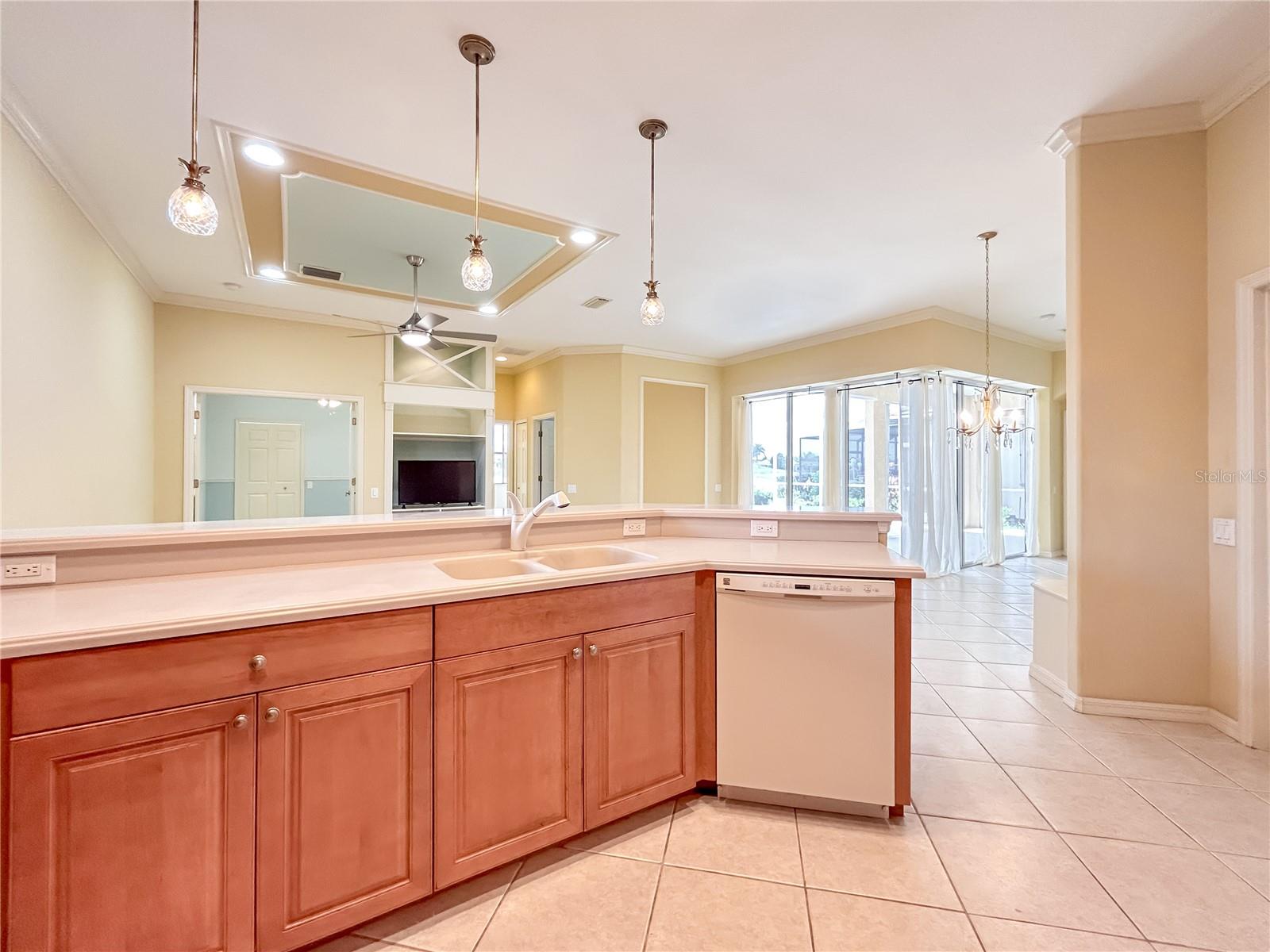 3108 ROYAL PALM DR