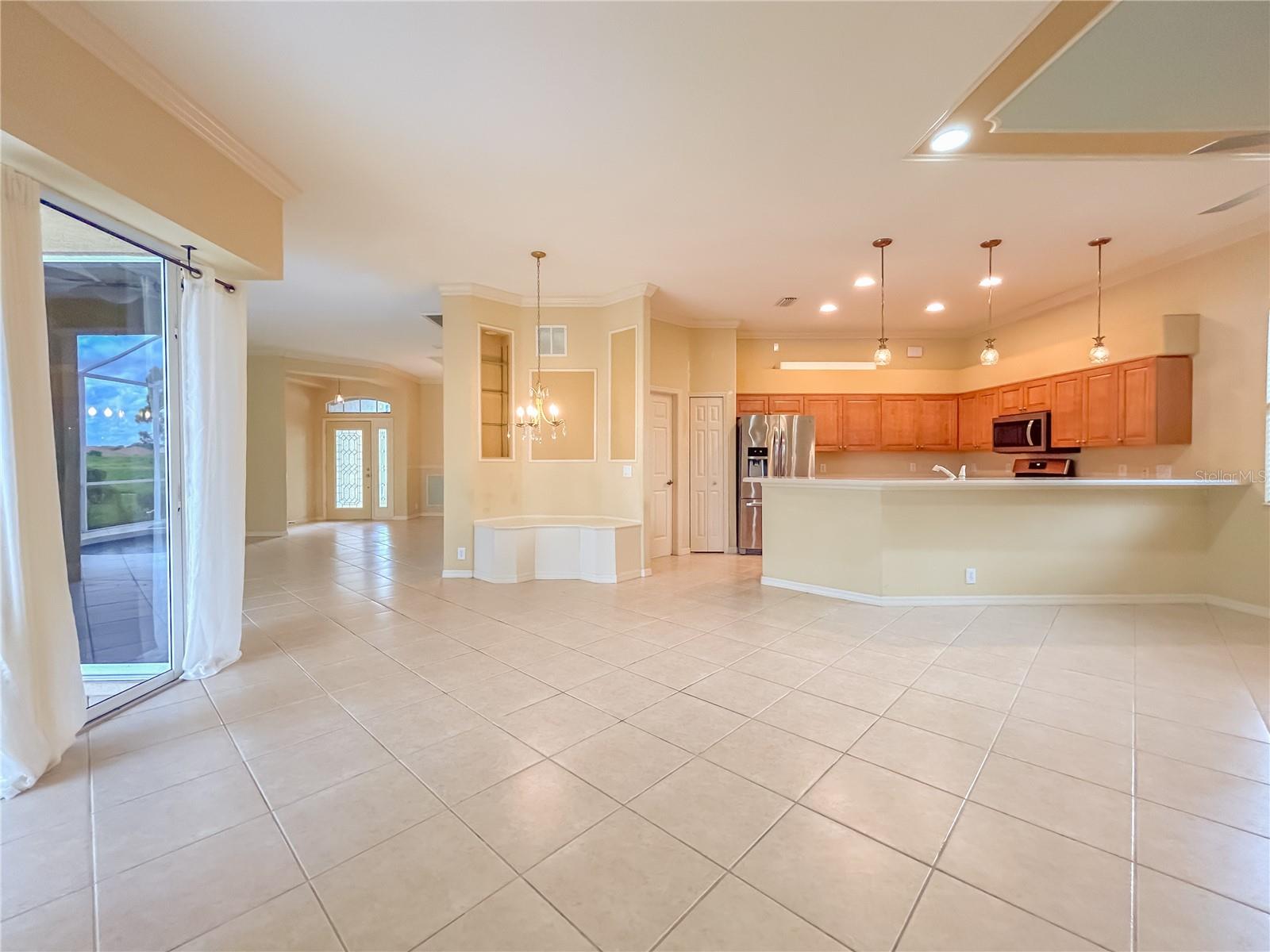 3108 ROYAL PALM DR