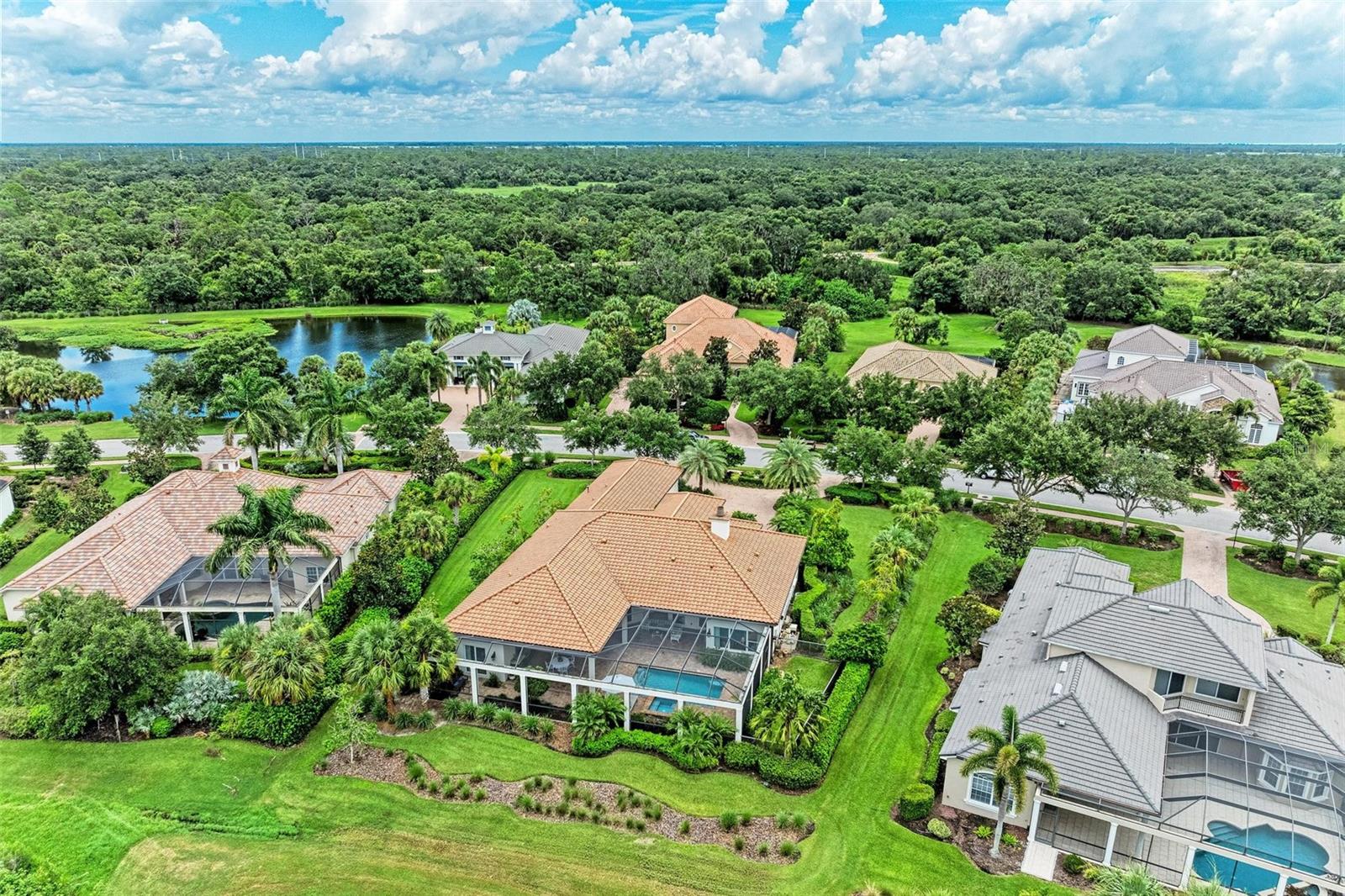 3331 FOUNDERS CLUB DR