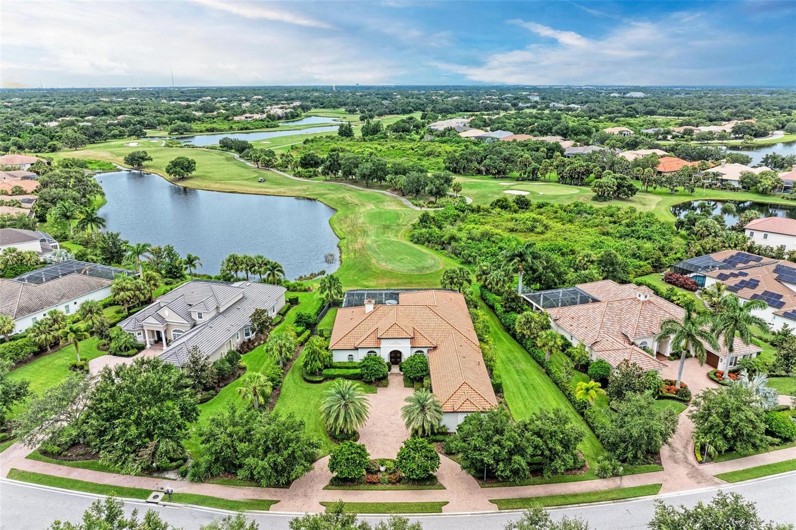 3331 FOUNDERS CLUB DR