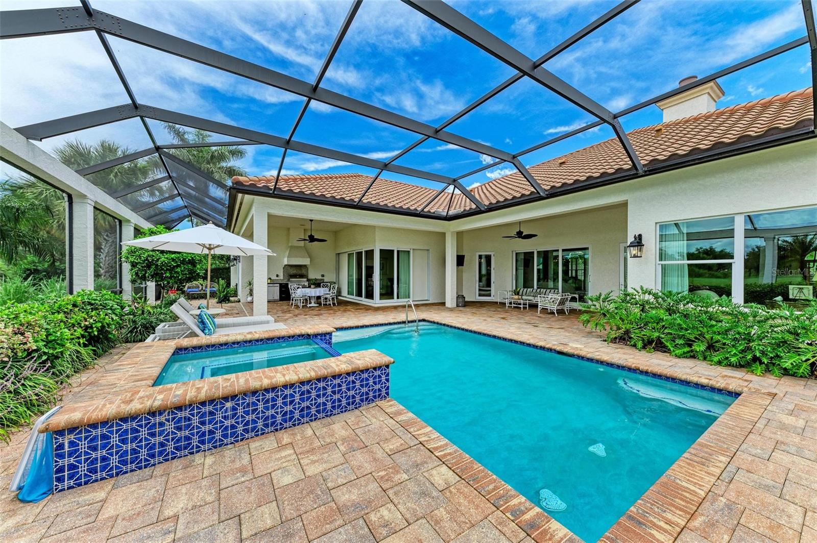 3331 FOUNDERS CLUB DR