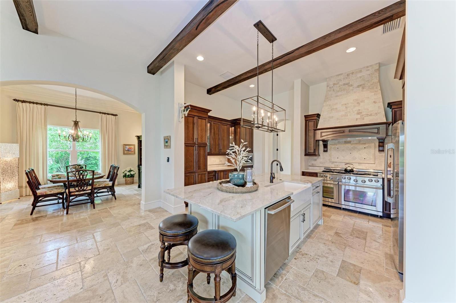 3331 FOUNDERS CLUB DR