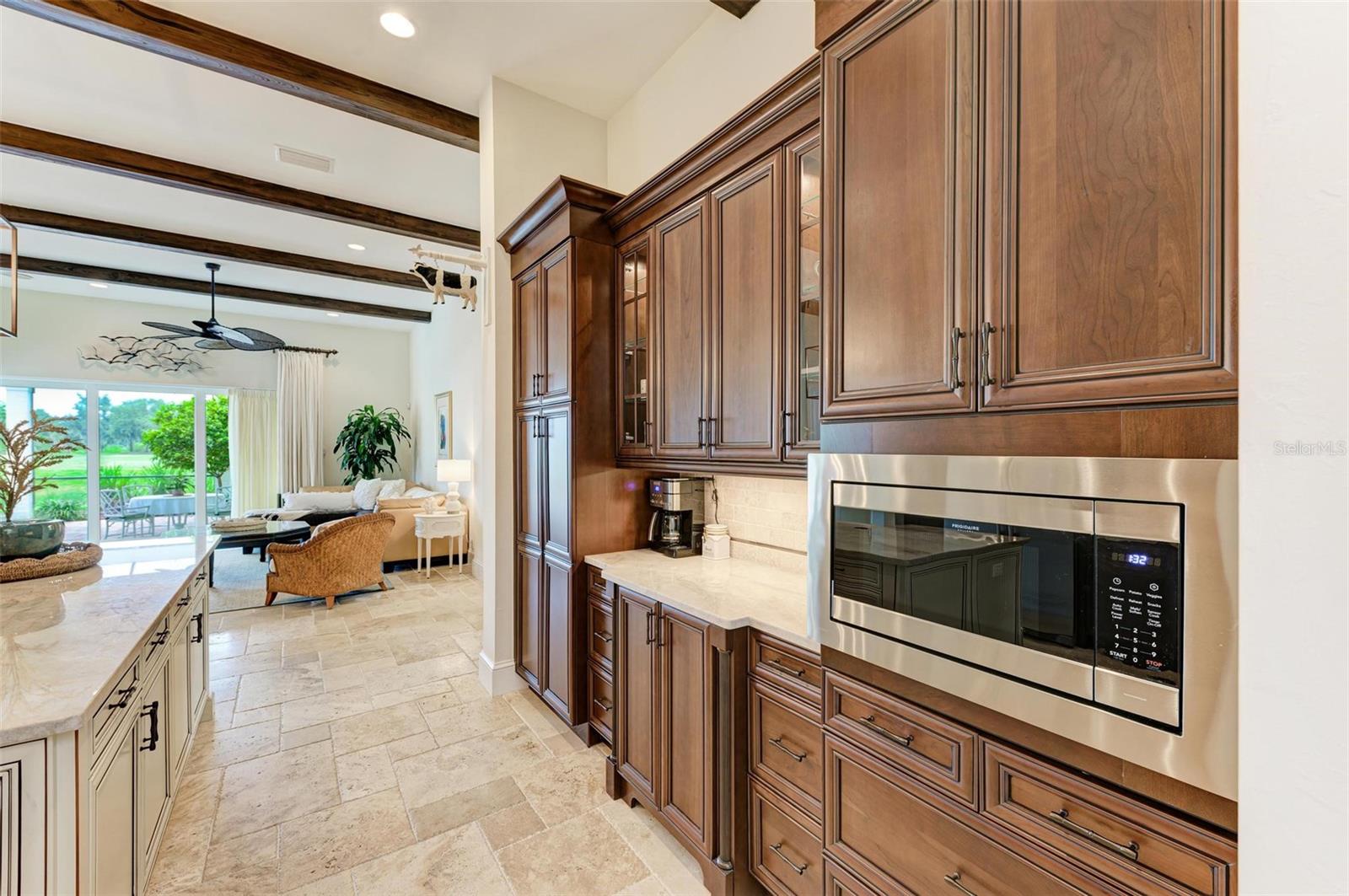 3331 FOUNDERS CLUB DR