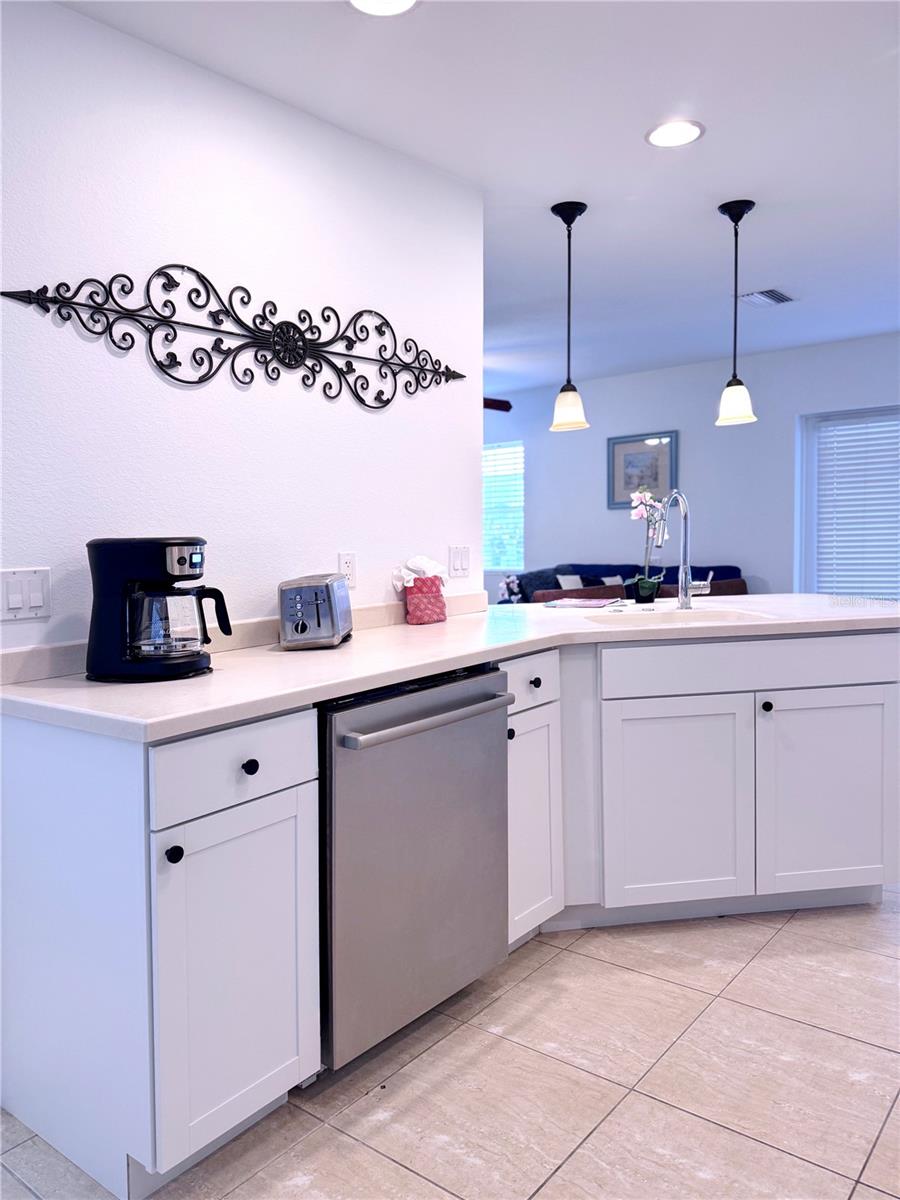 6630 MIDNIGHT PASS RD