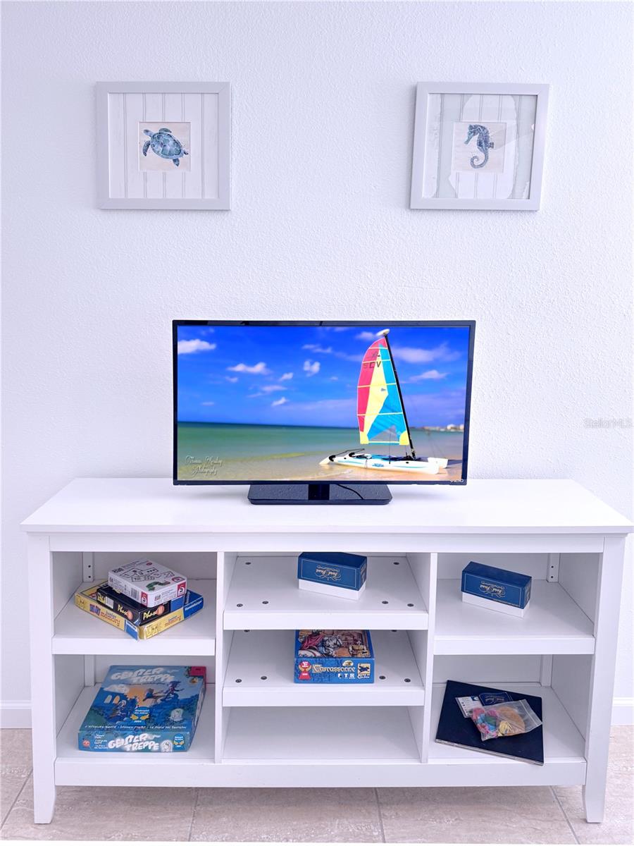 6630 MIDNIGHT PASS RD