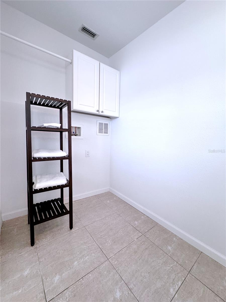 6630 MIDNIGHT PASS RD