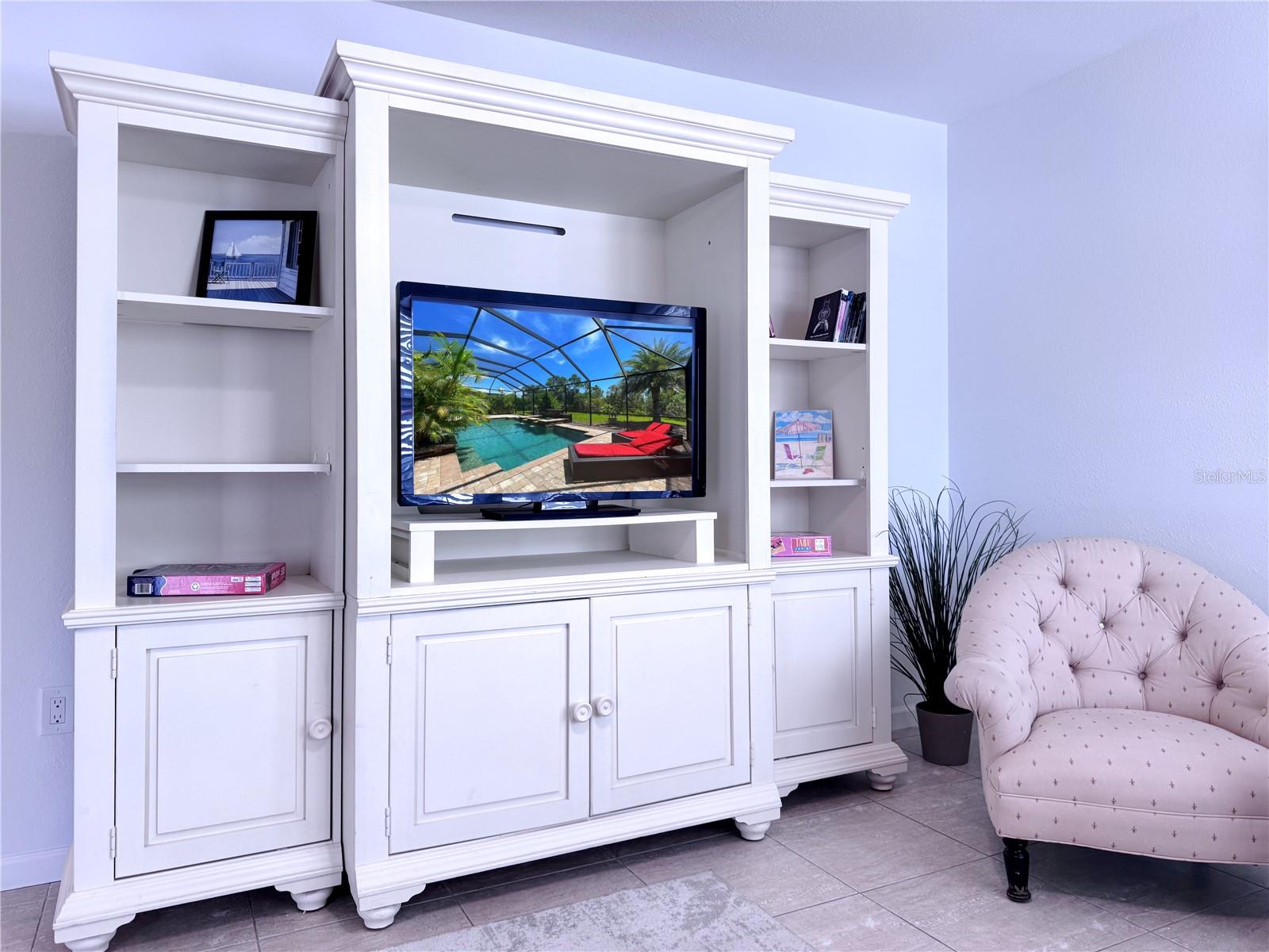 6630 MIDNIGHT PASS RD