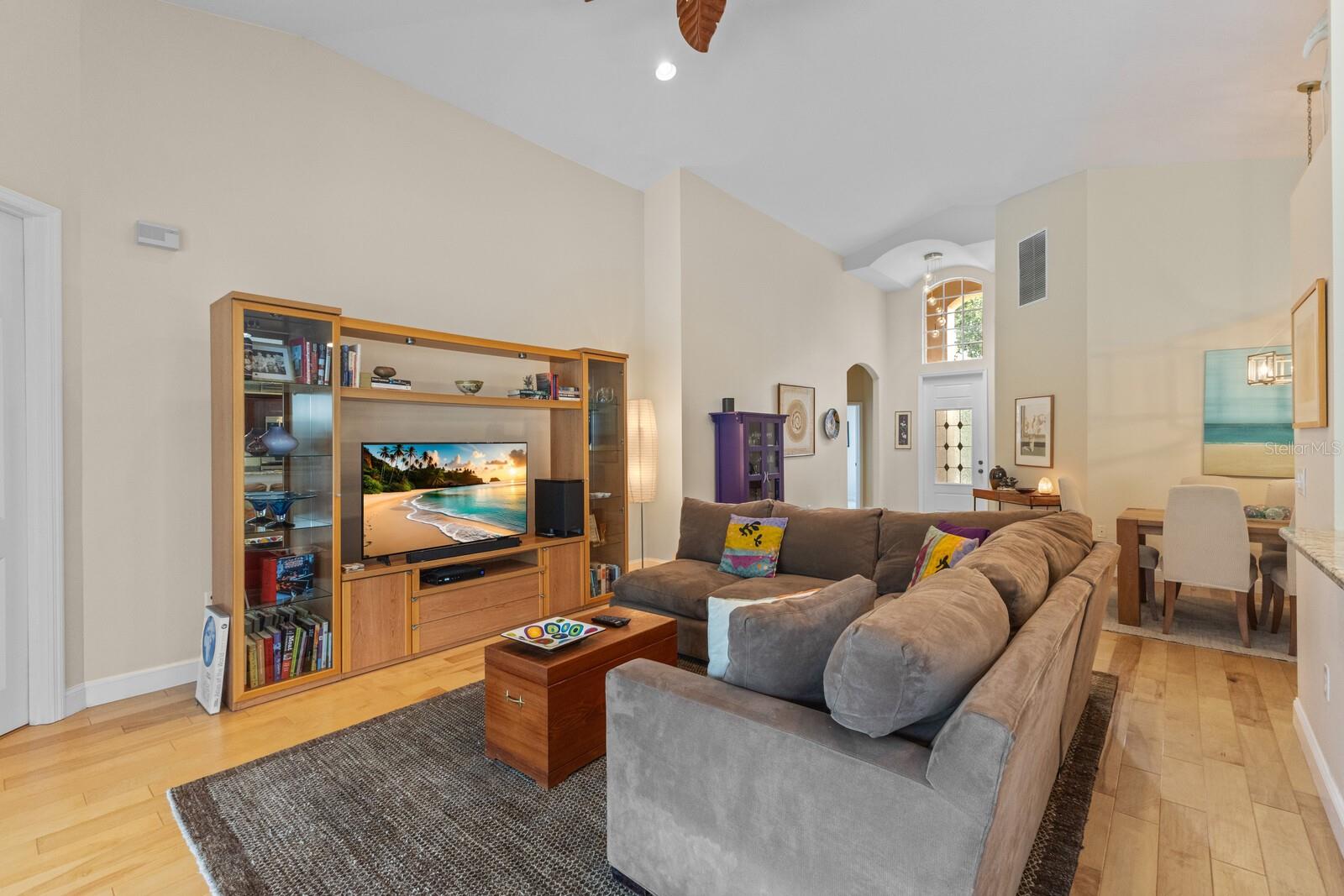 6690 TAILFEATHER WAY