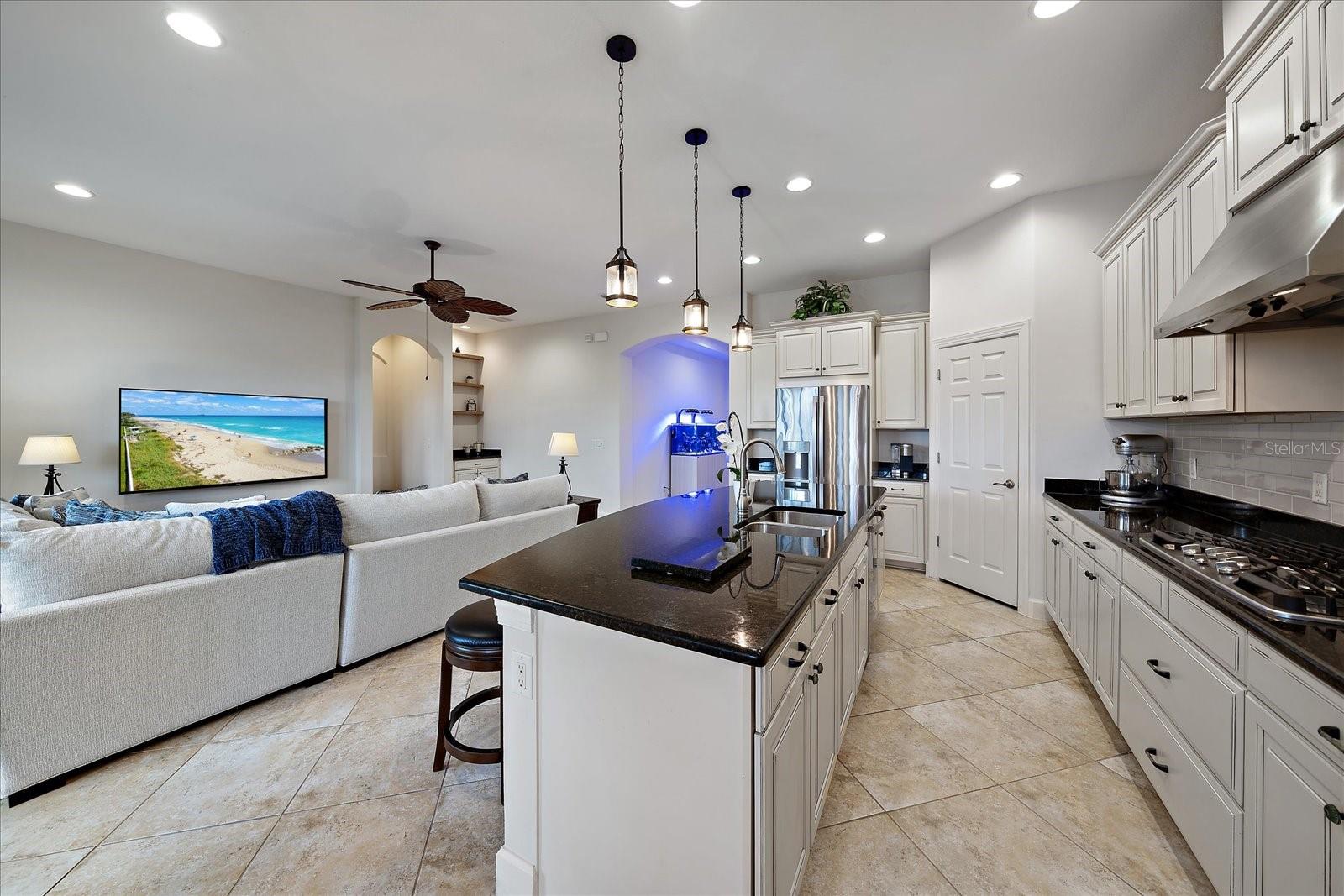 12730 DEL CORSO LOOP