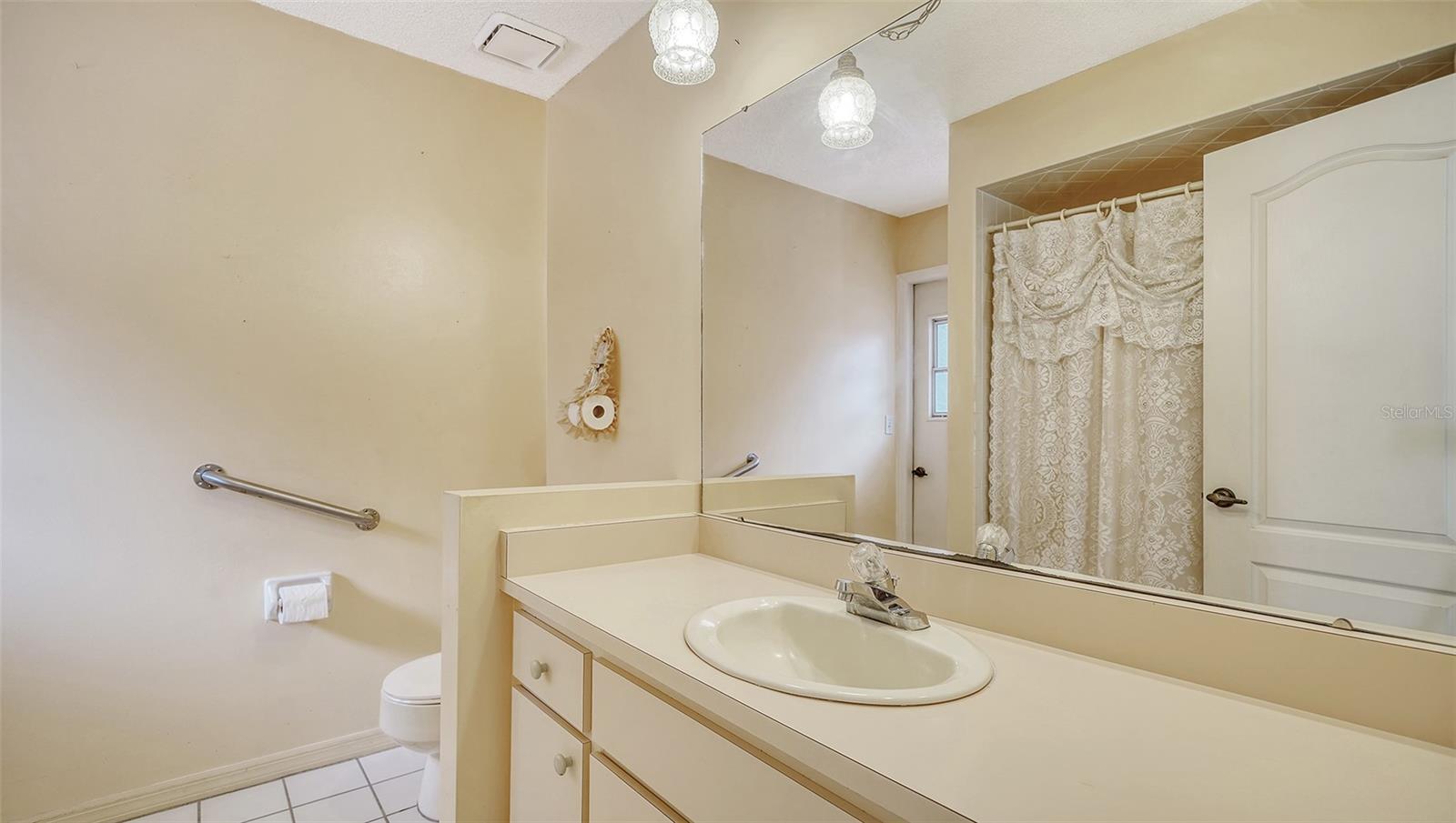 1626 RIDGEWOOD LN