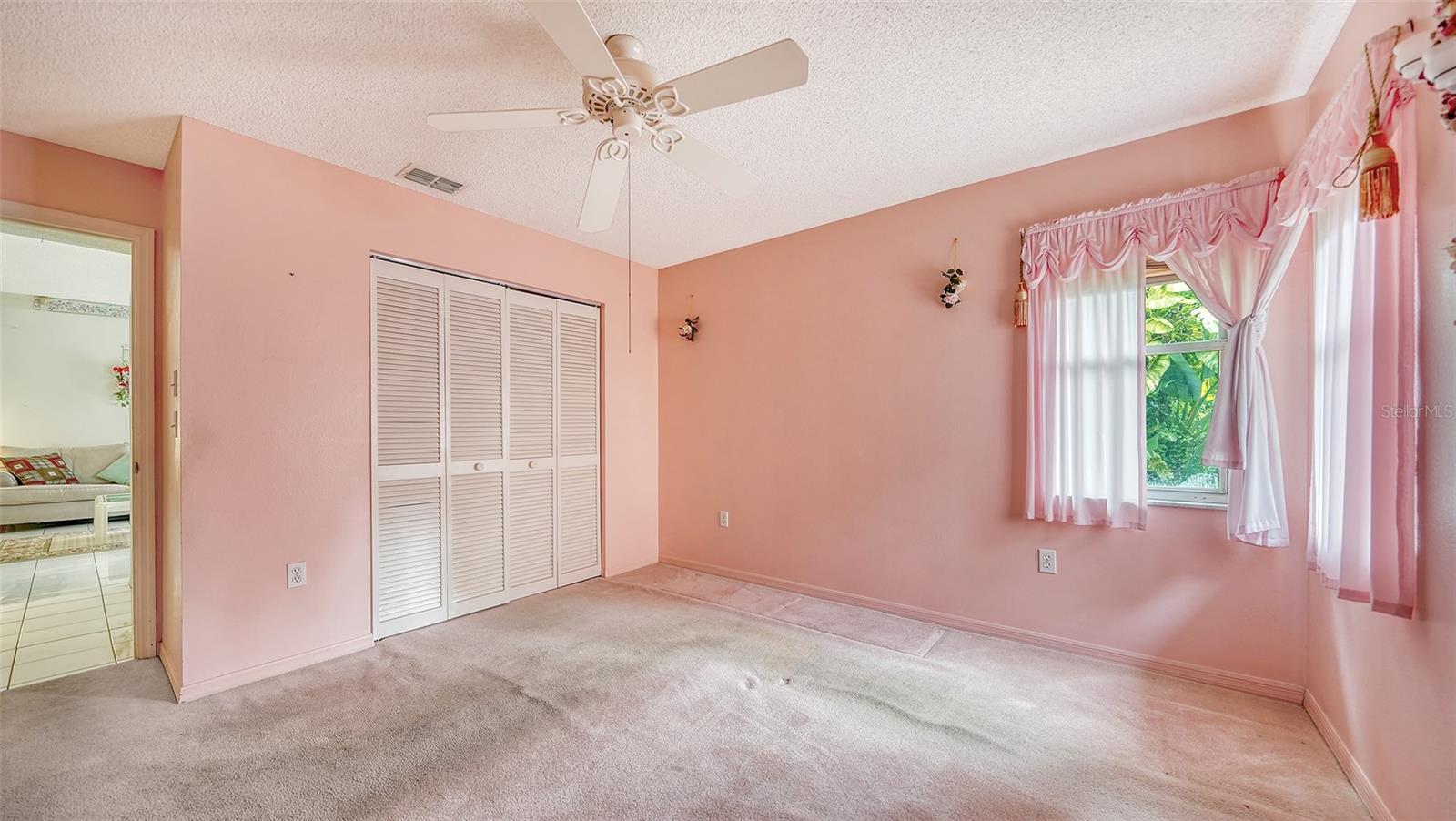 1626 RIDGEWOOD LN