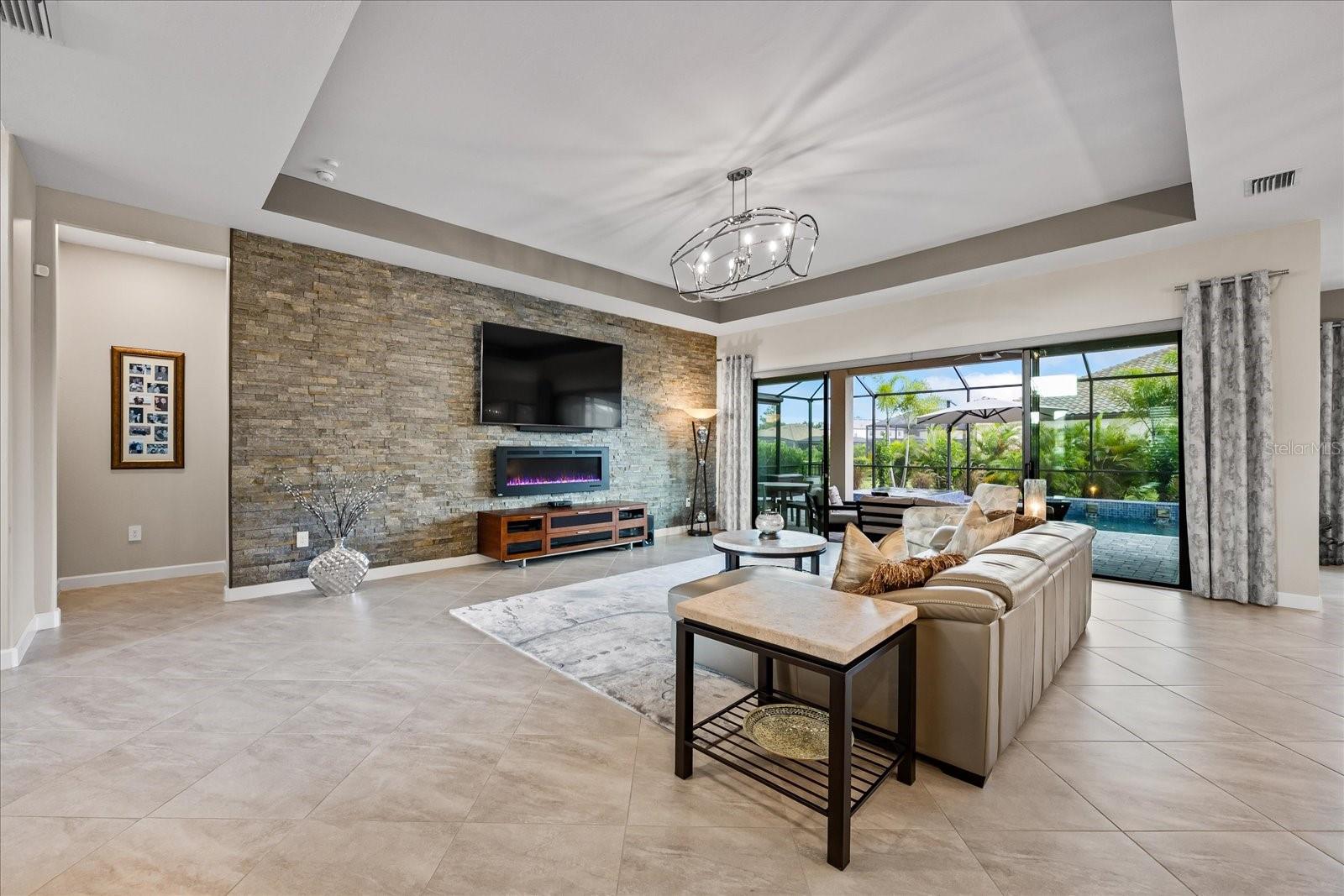 4821 SPARKLING SEA LN